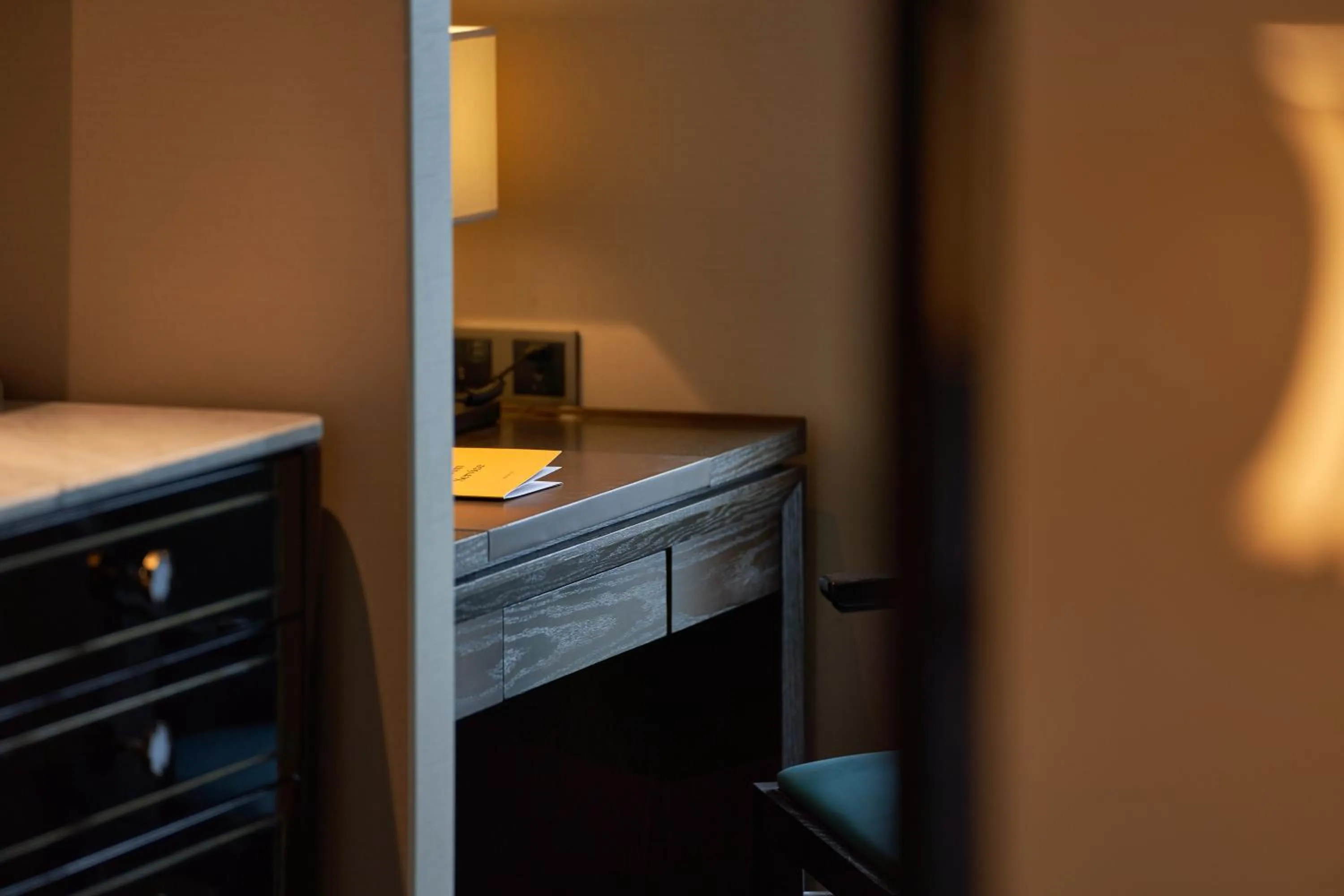 Seating area in voco - Hangzhou Binjiang Minghao by IHG