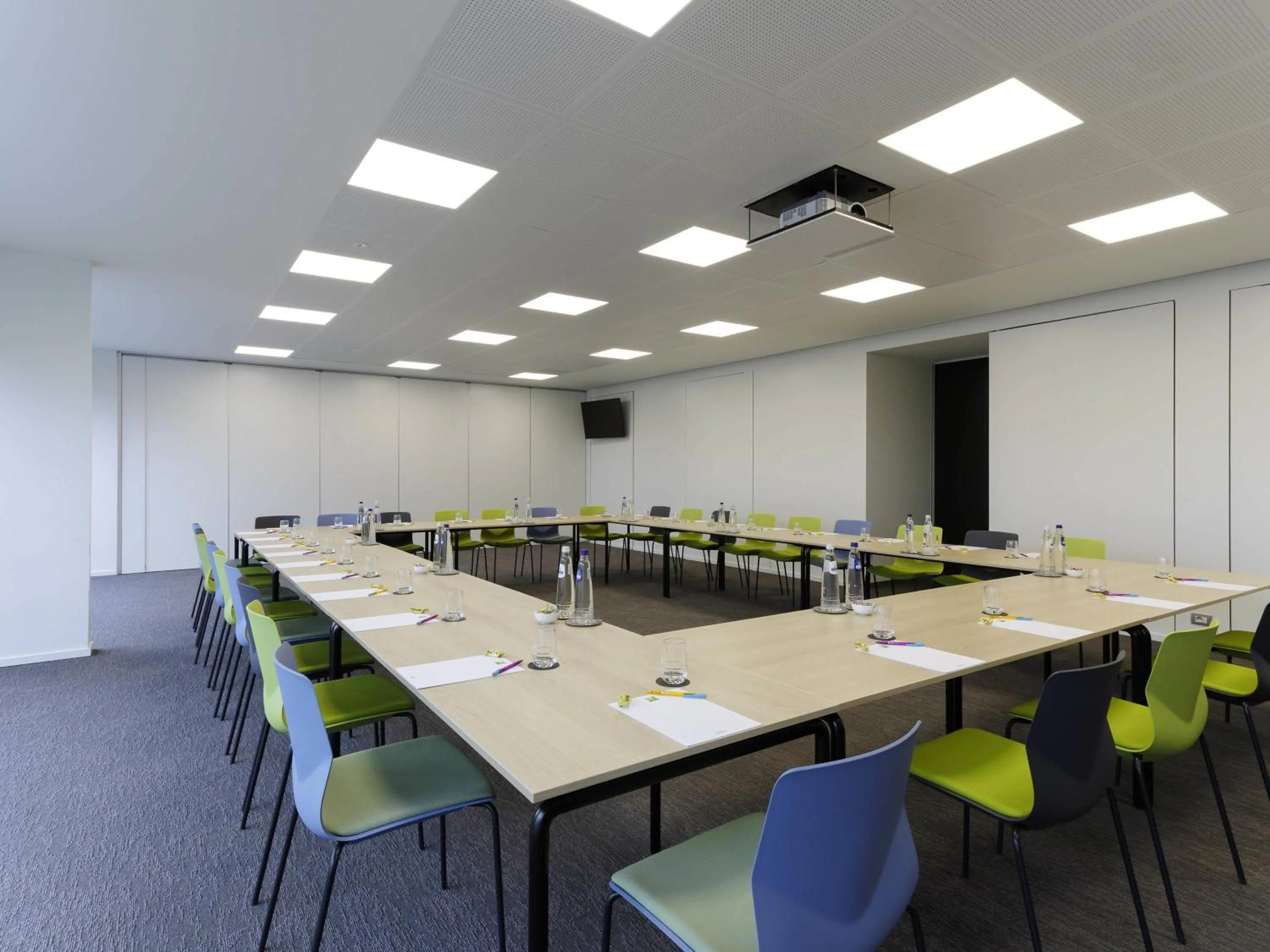 Meeting/conference room in ibis Styles Kortrijk Expo