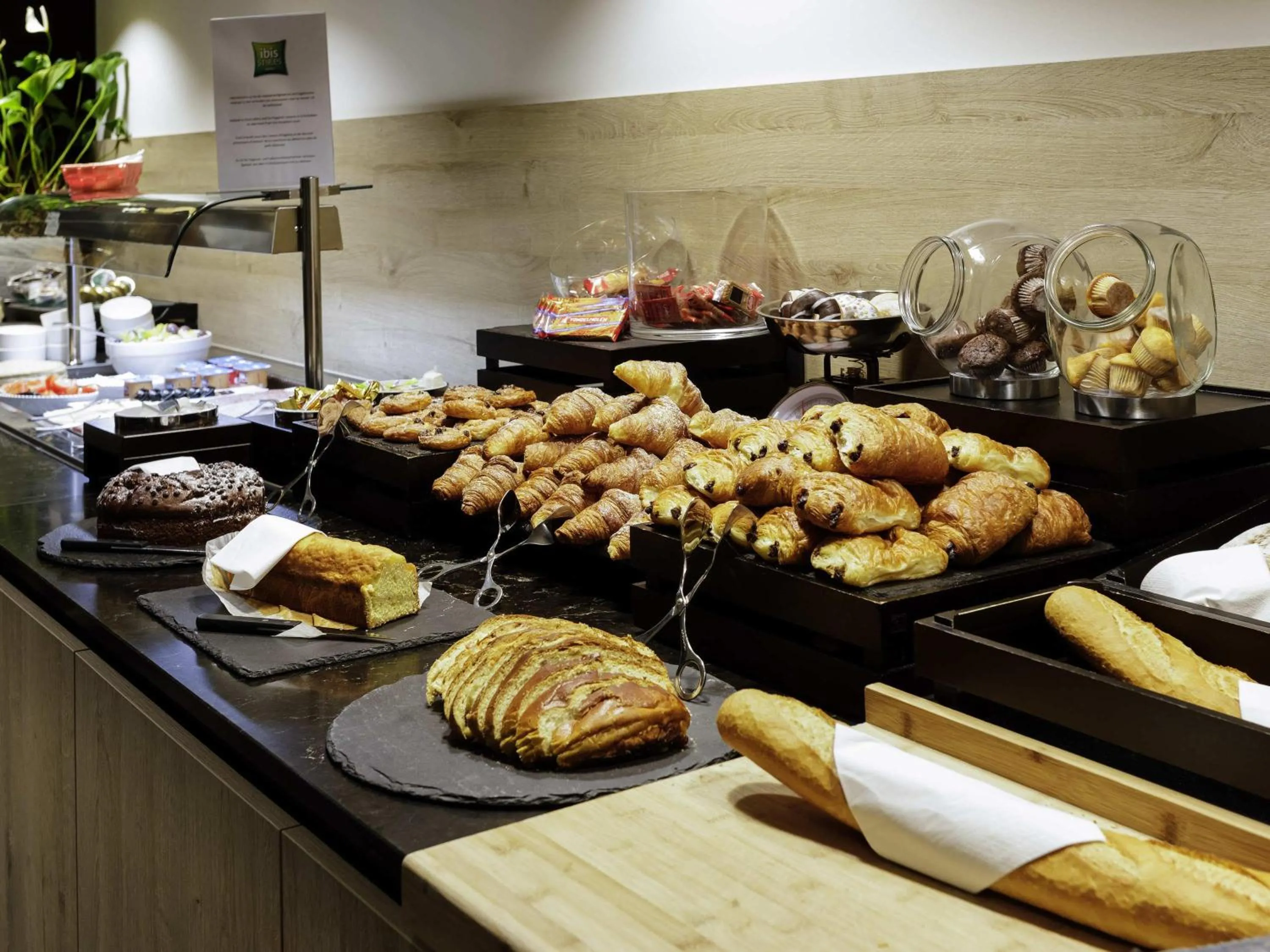 Breakfast in ibis Styles Kortrijk Expo