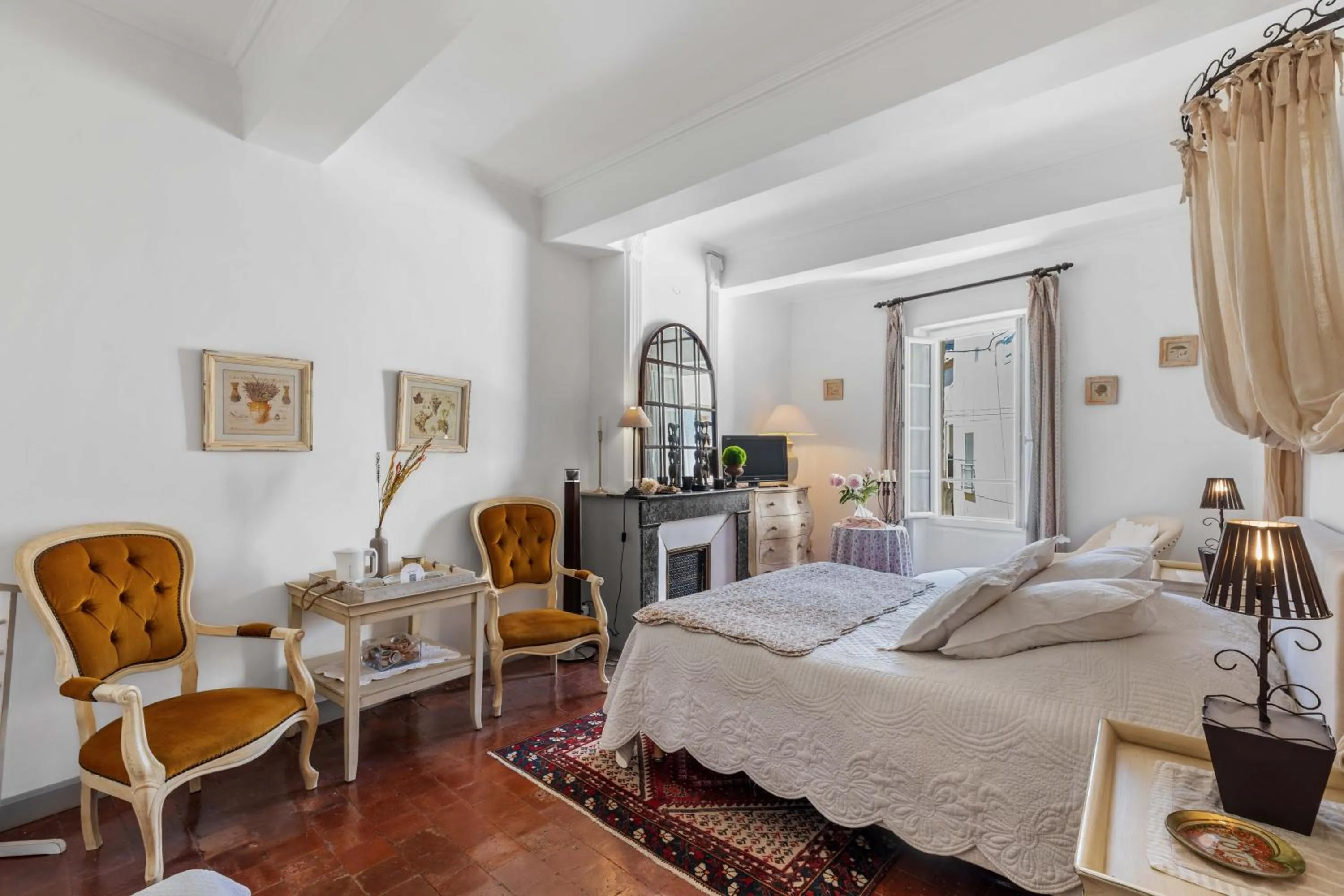 Bed in L'ORANGERIE Chambres d'hotes de charme