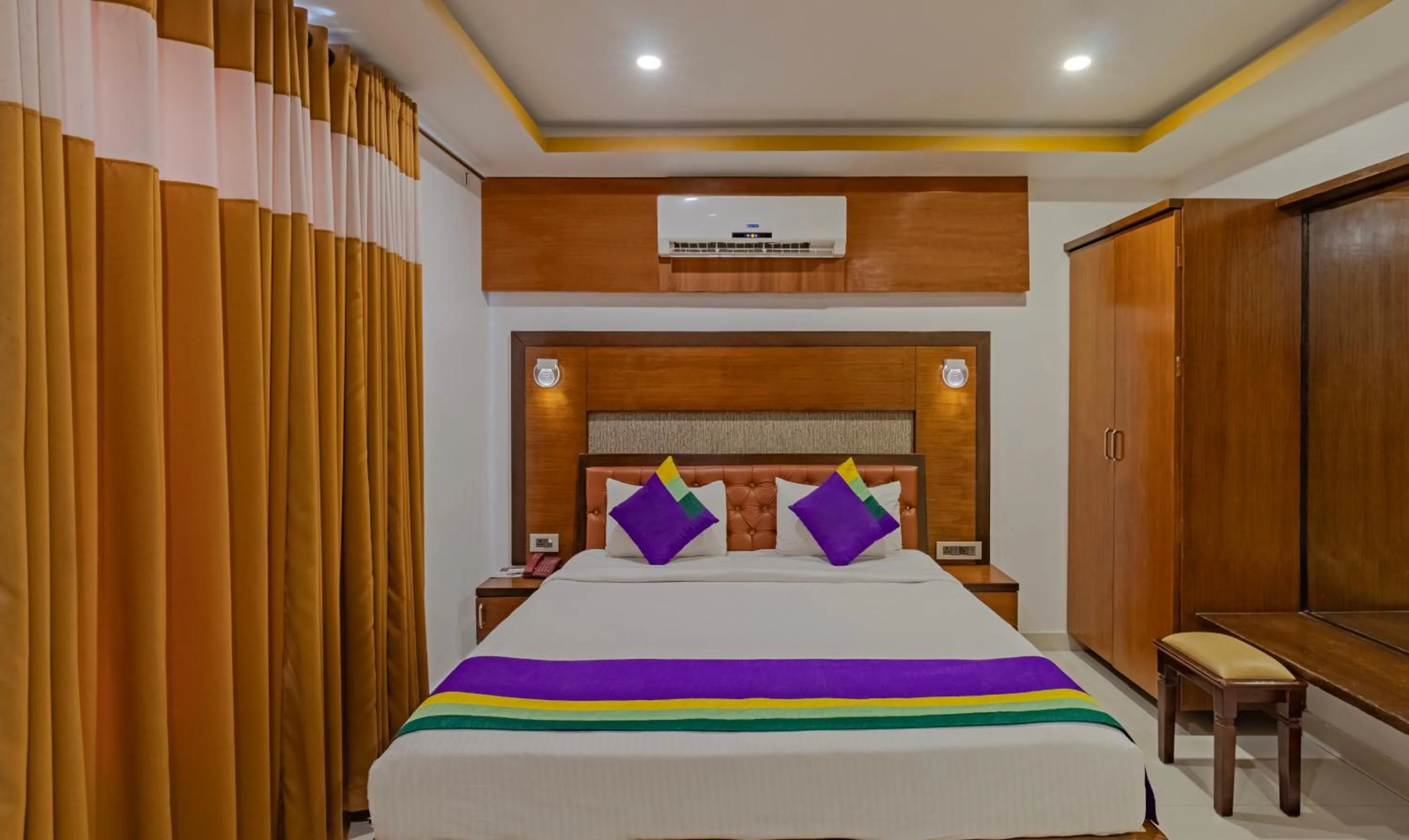 Bedroom, Bed in Treebo Premium Palmyra Milford, 2 Km From Alleppey Beach