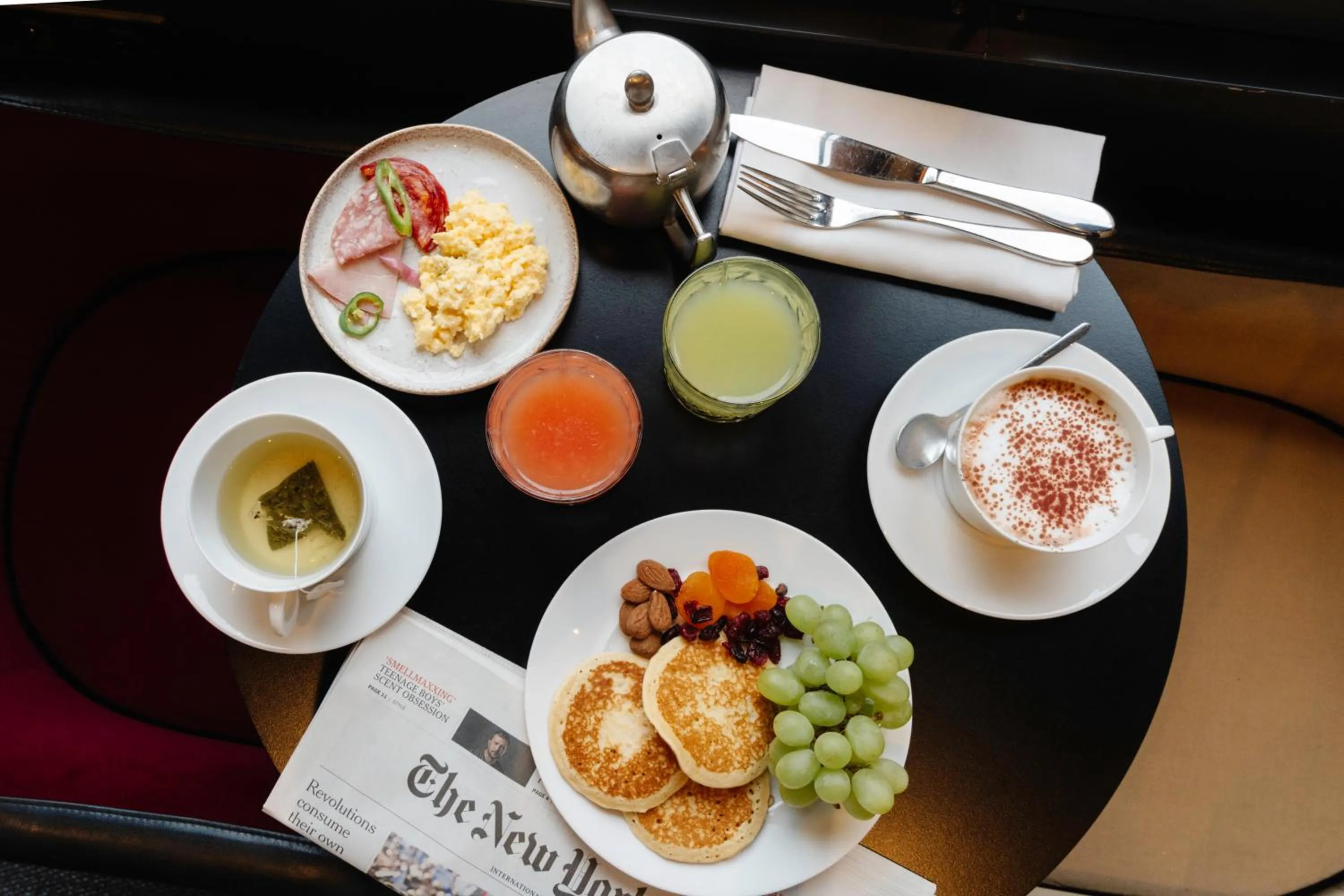 Breakfast in La Villa Haussmann