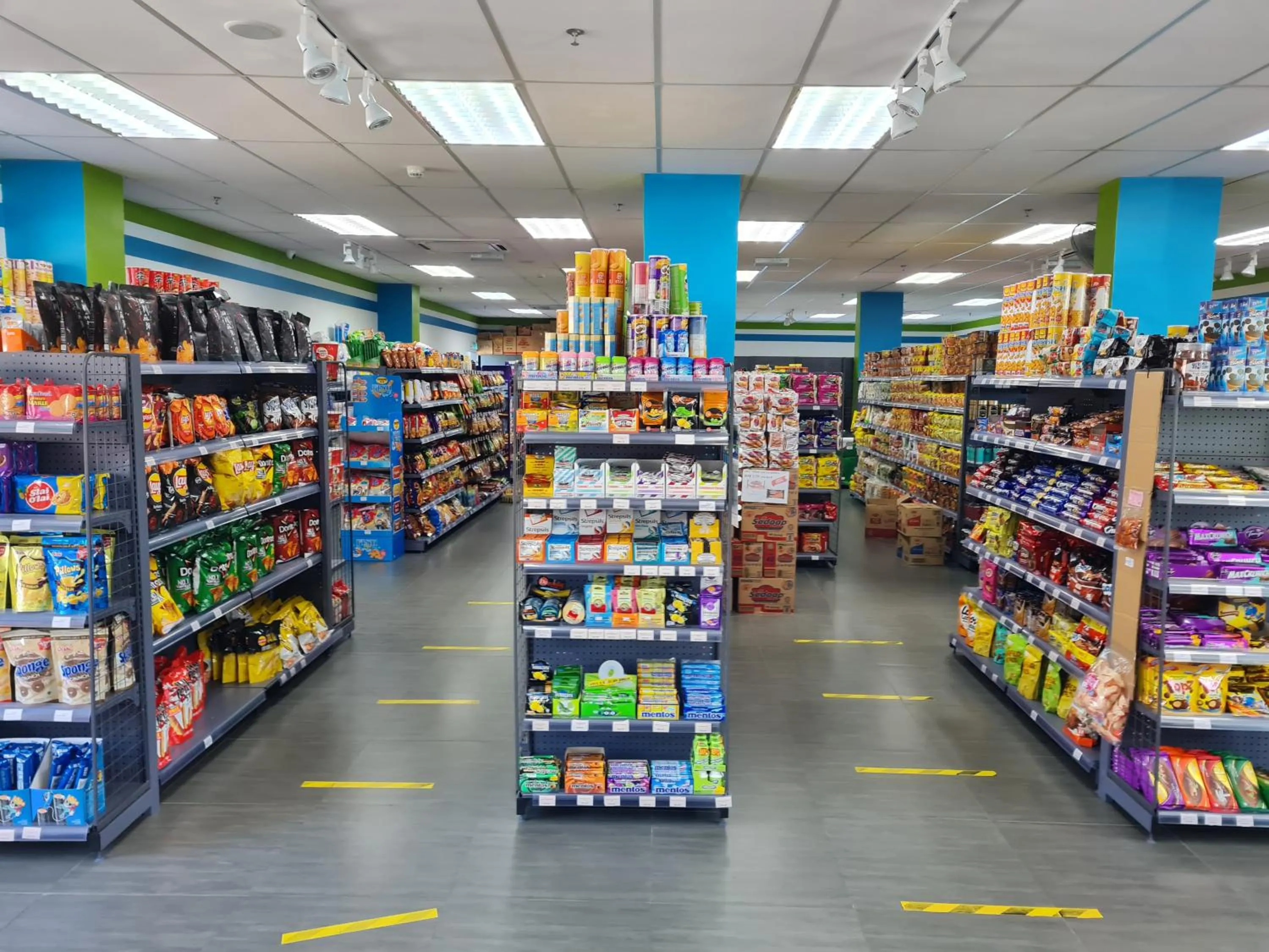 On-site shops in Hotel Labuan Point