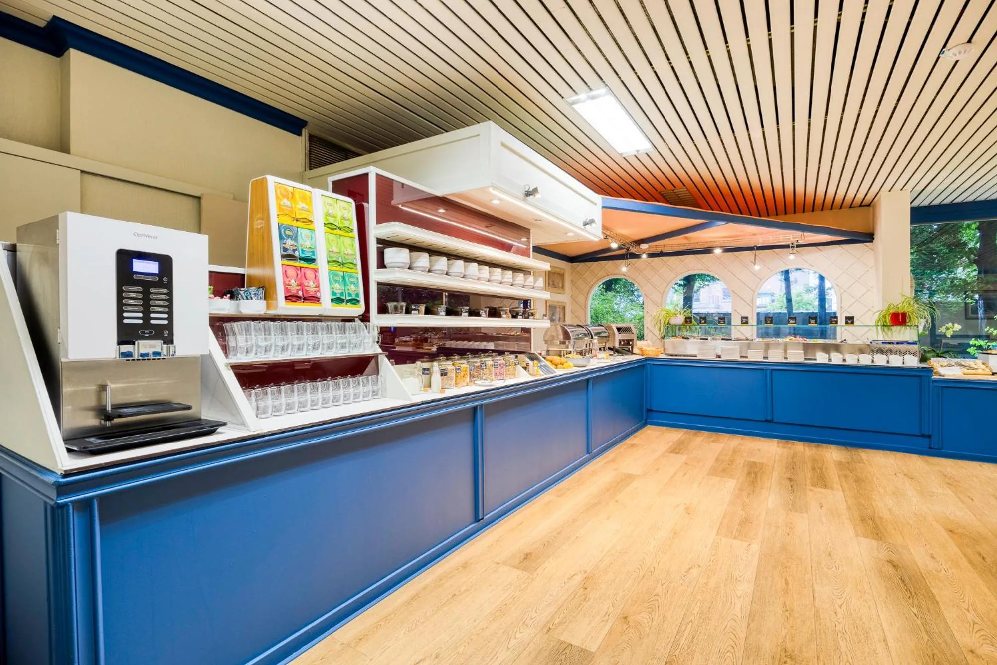 Food and drinks in First Euroflat Hotel