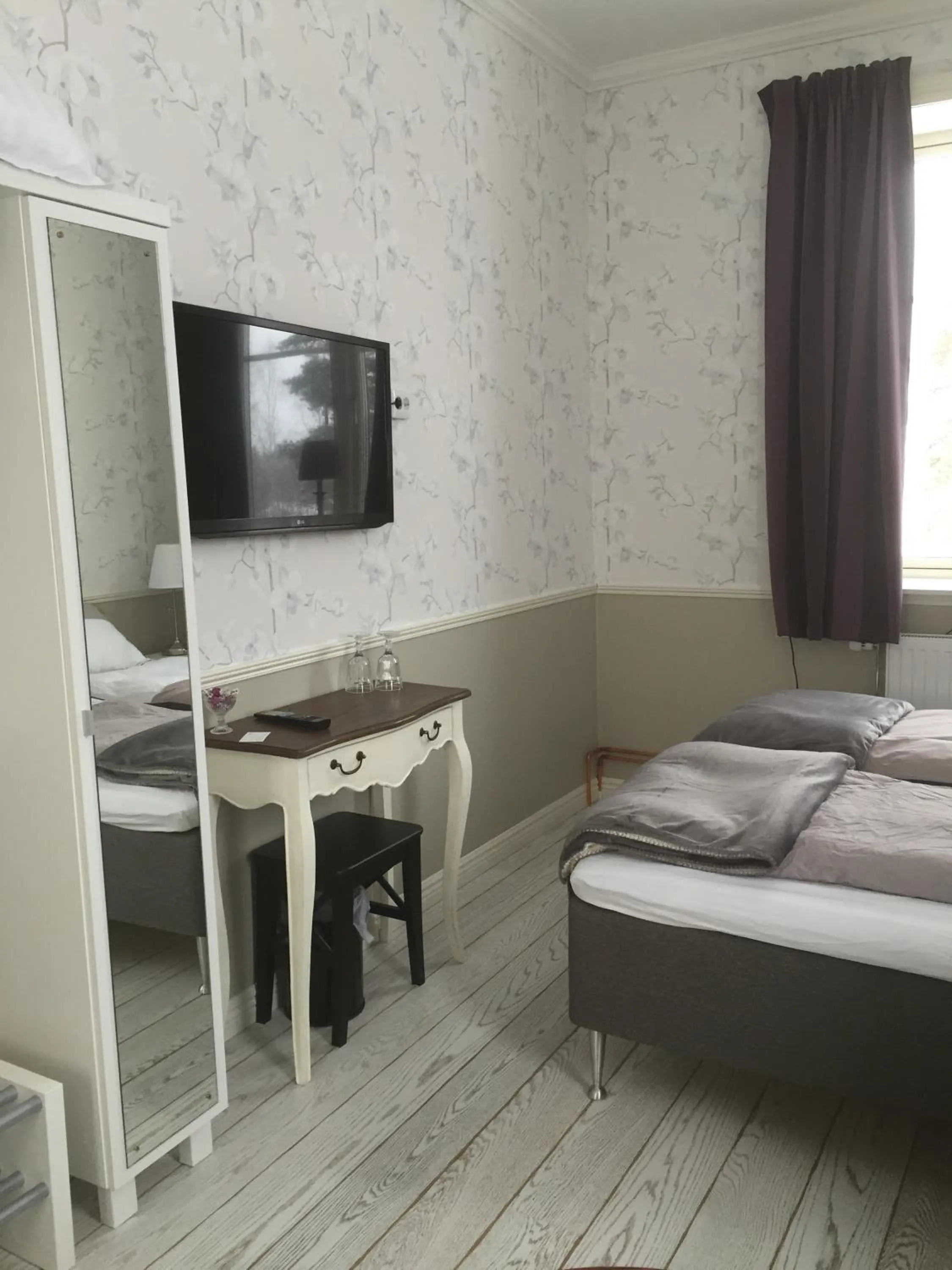 Photo of the whole room, Bed in Norrfly Herrgård