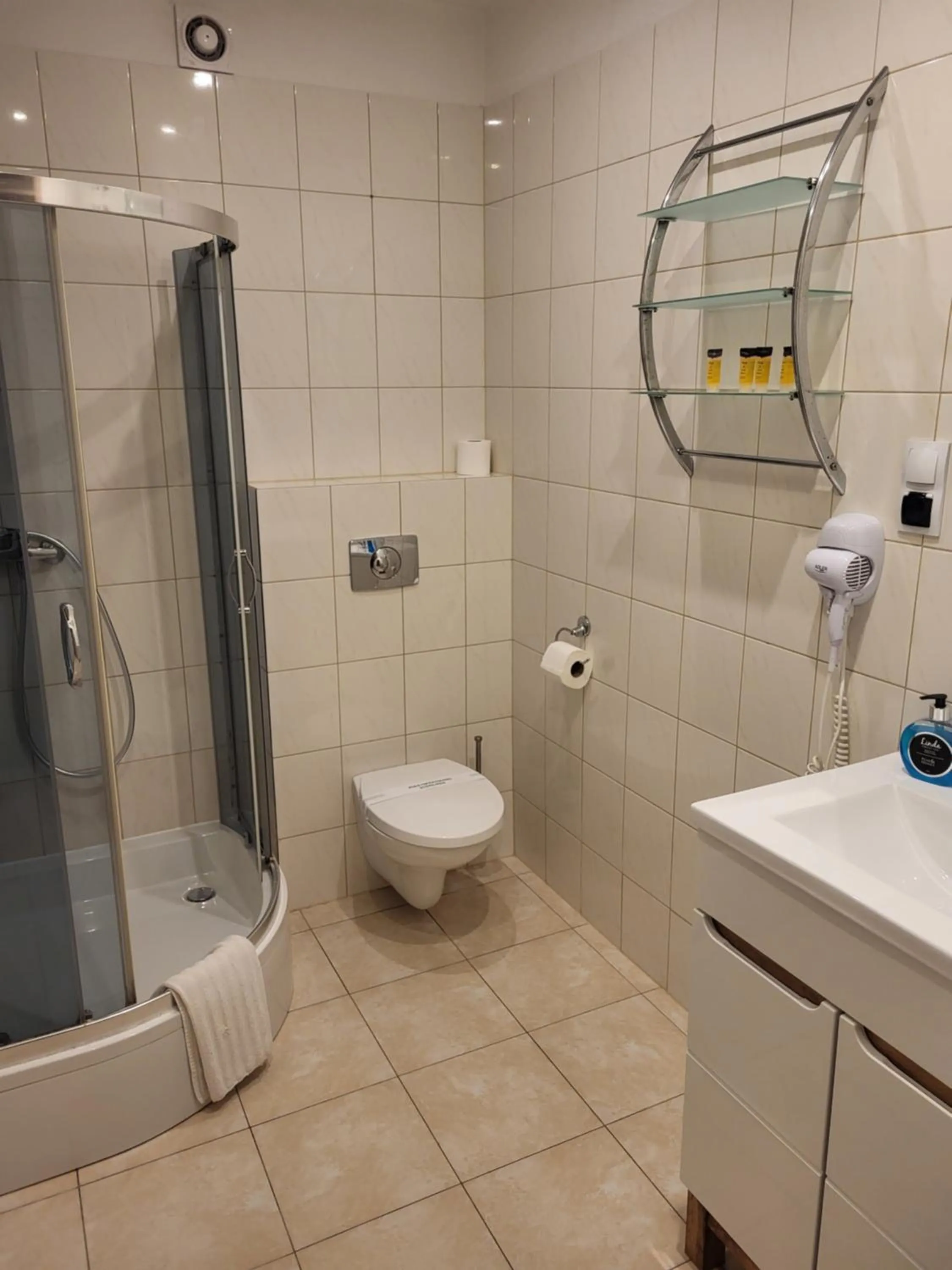 Shower in O.W.S. Strzecha
