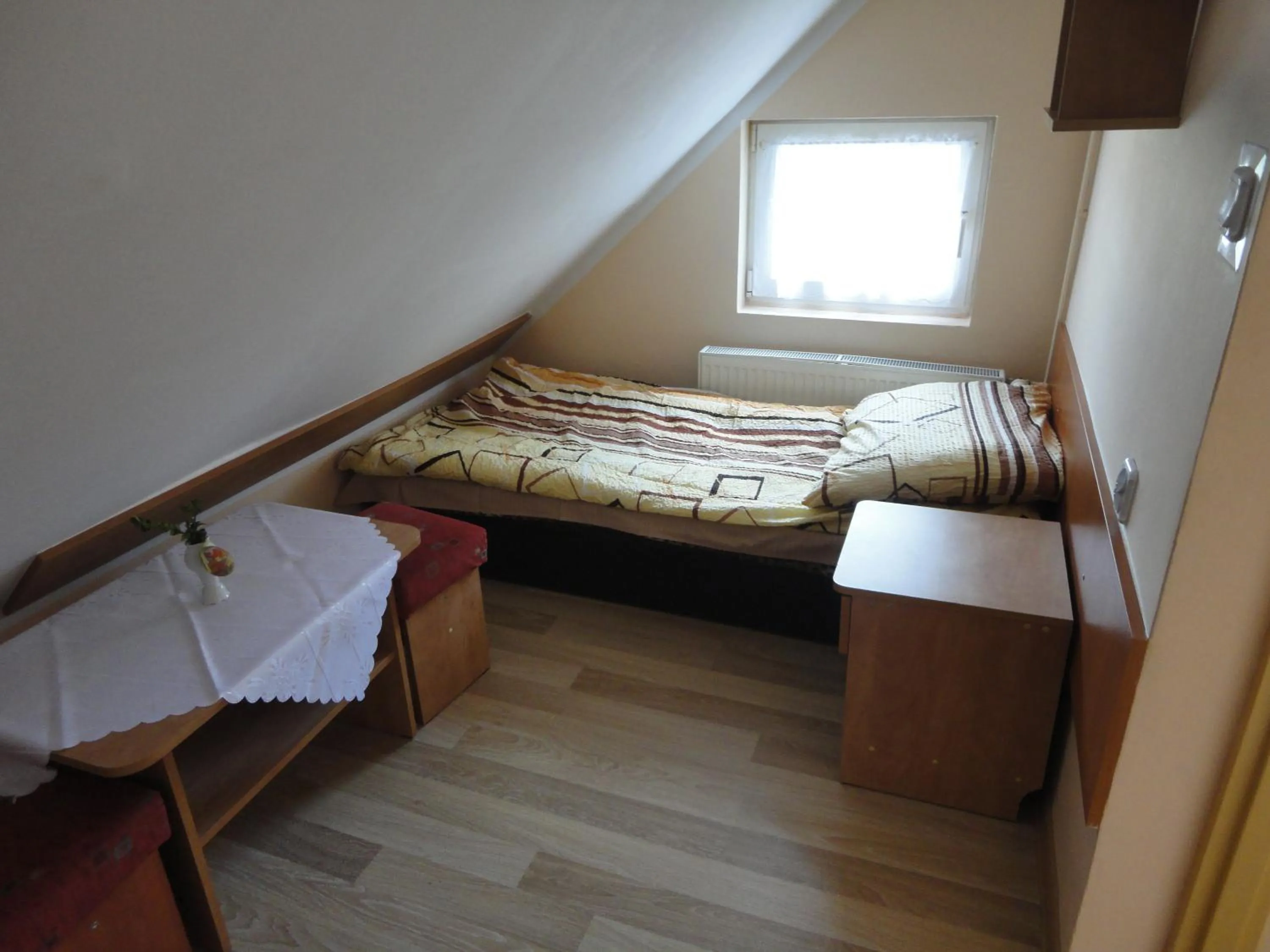 Photo of the whole room, Bed in O.W.S. Strzecha