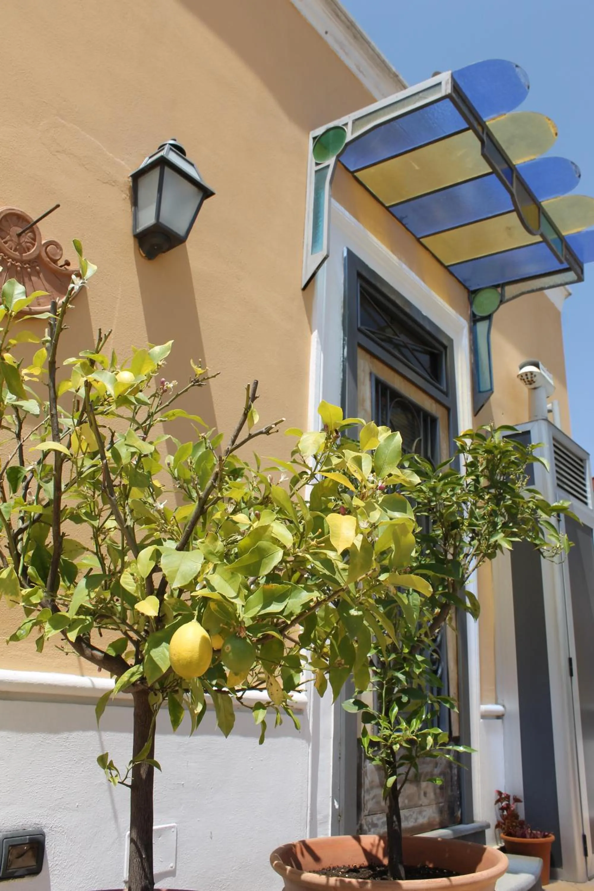 Facade/entrance in Il Portoncino