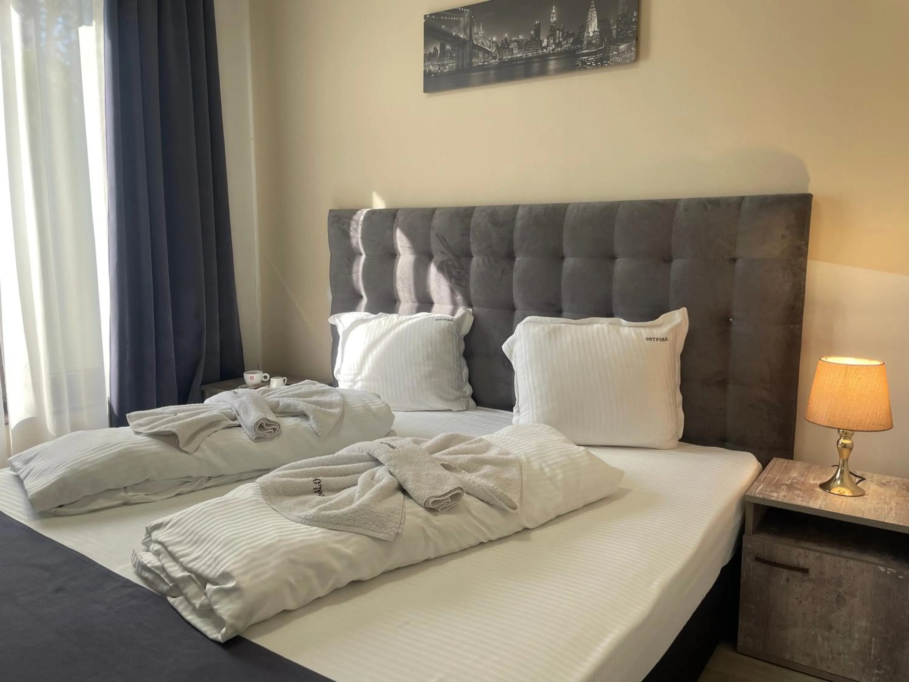 Bed in Hotel Ostrova