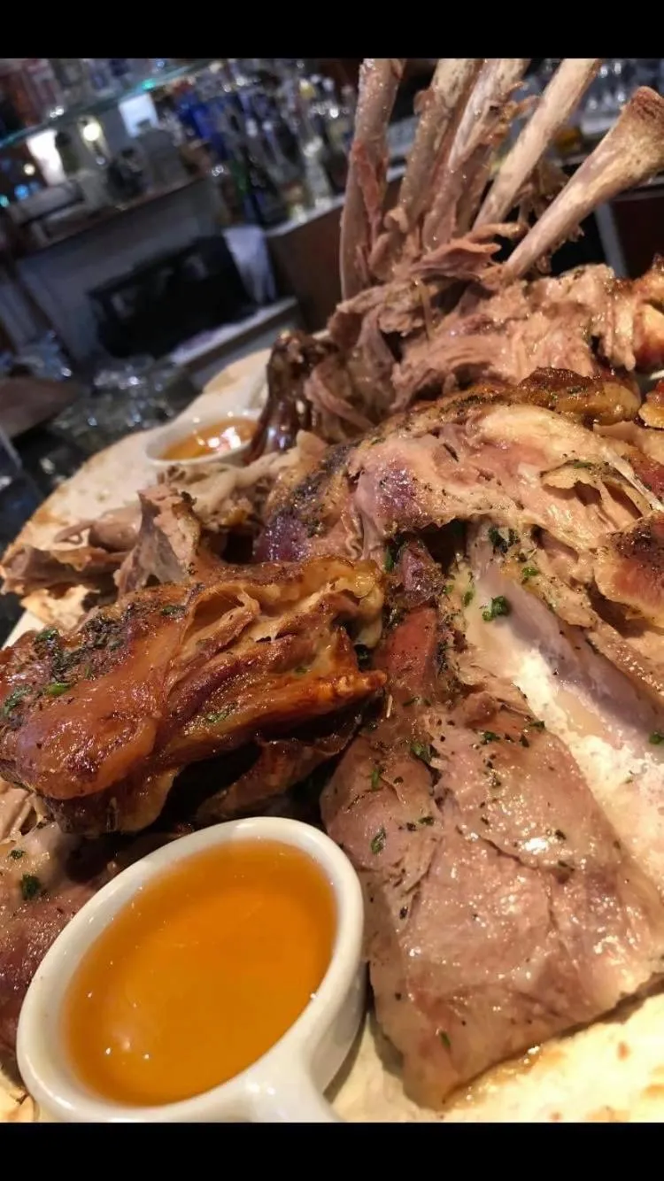 Restaurant/places to eat in Hotel Ostrova