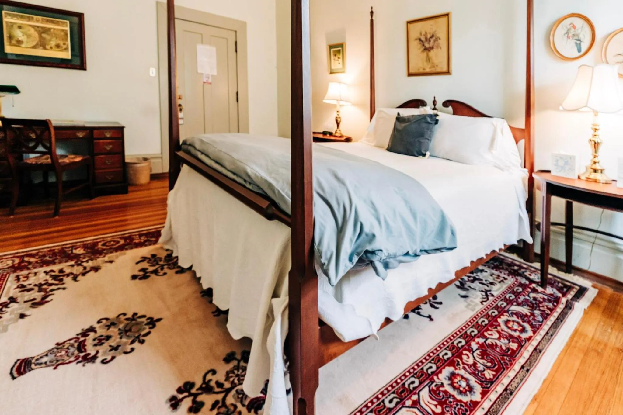 Bedroom, Bed in Mercersburg Inn