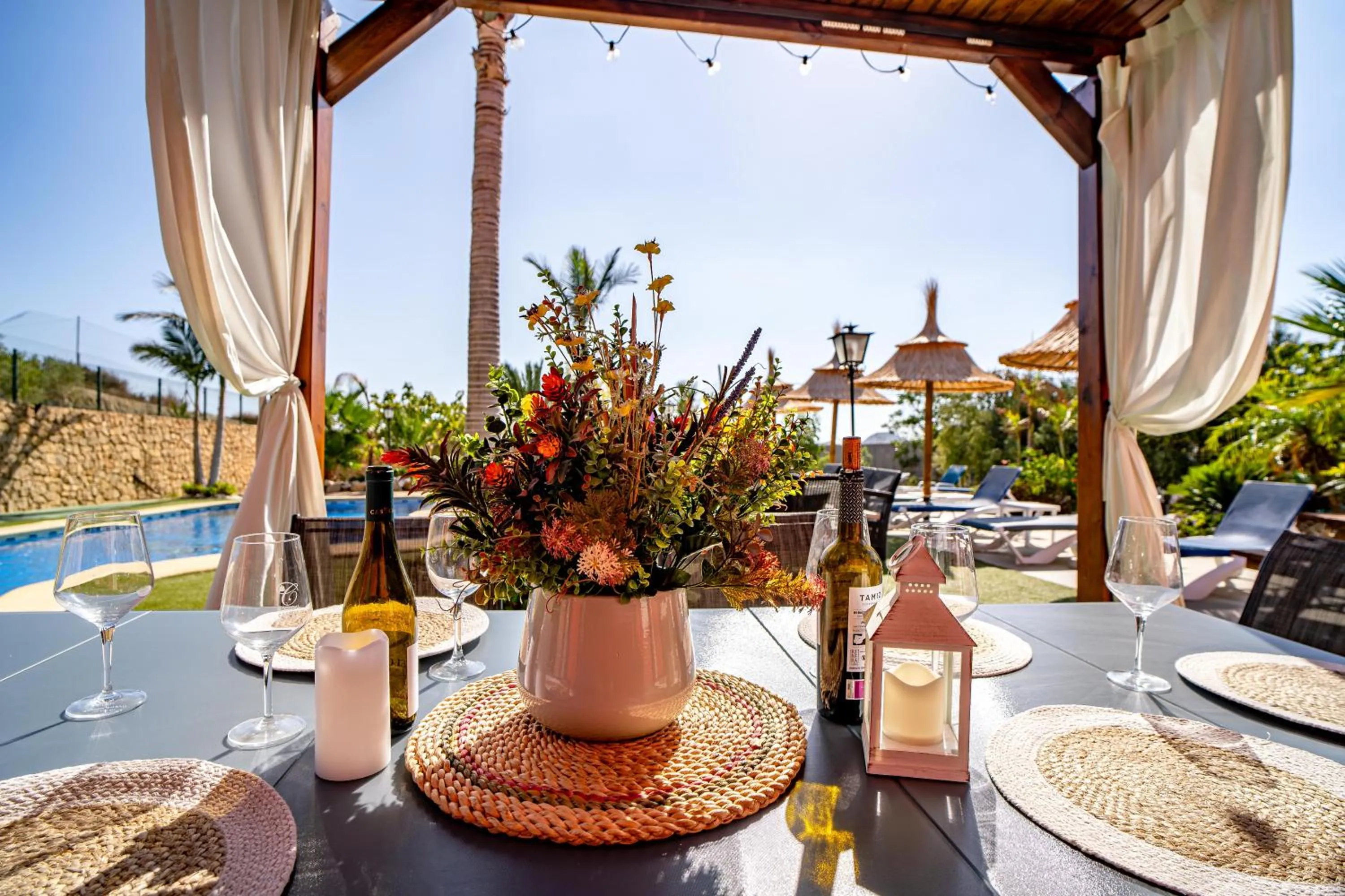 Pool view in Villa Adelina en Turre, Almería, Villa de lujo con piscina privada cerca de las playas de Mojácar