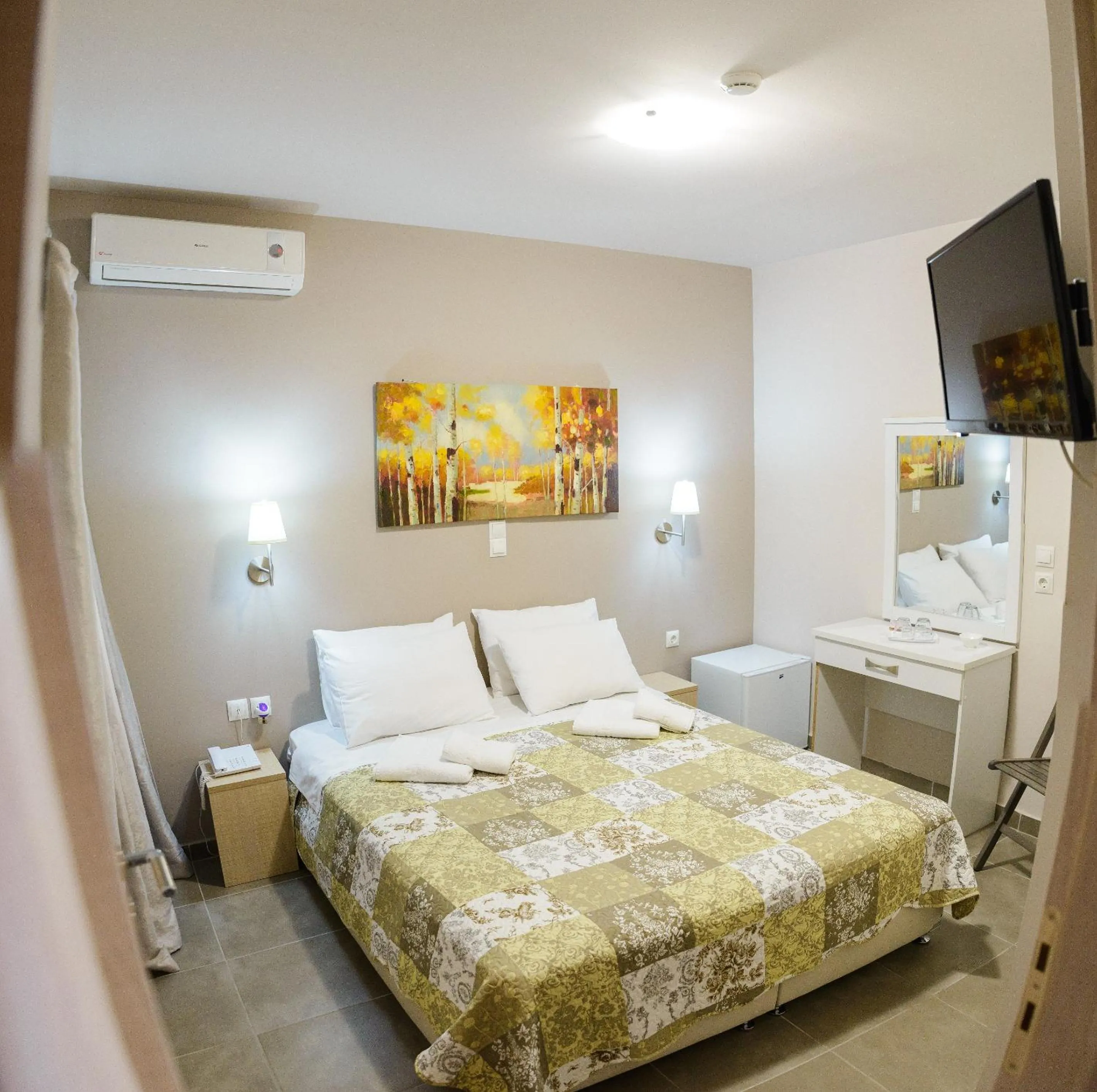 Photo of the whole room, Bed in LUX Hotel