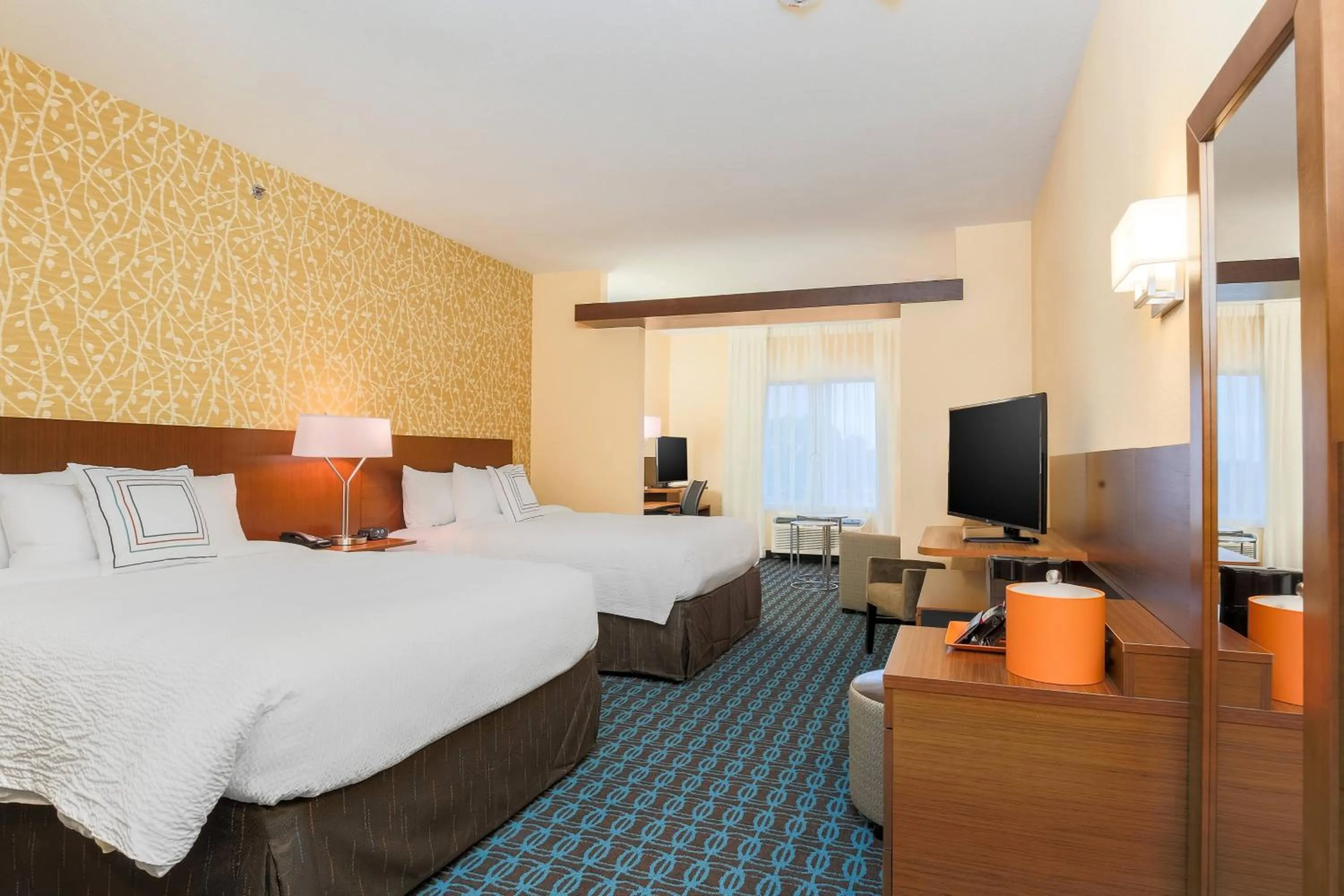 Photo of the whole room, Bed in Fairfield Inn & Suites by Marriott Cuero