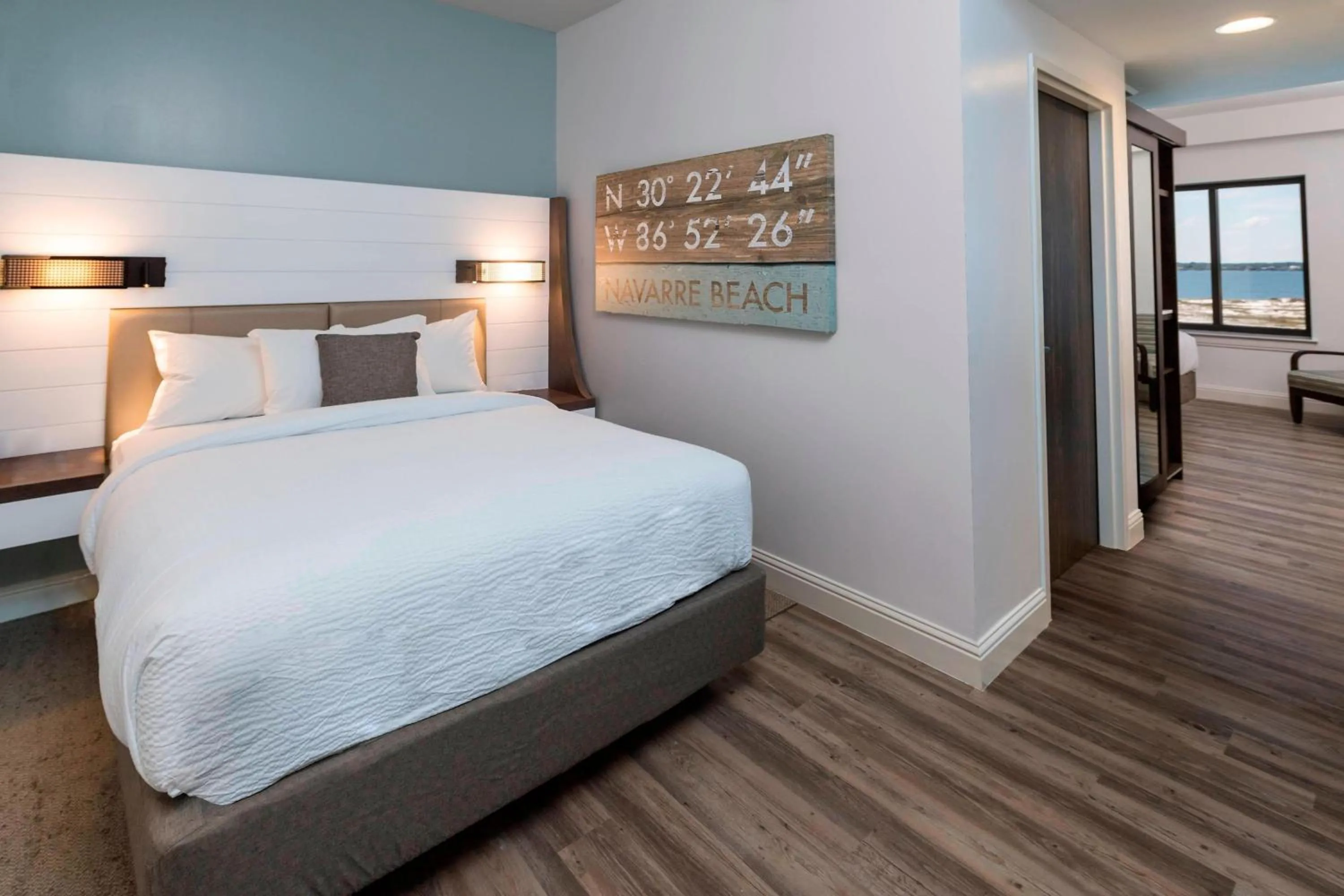 Bedroom, Bed in SpringHill Suites by Marriott Navarre Oceanfront