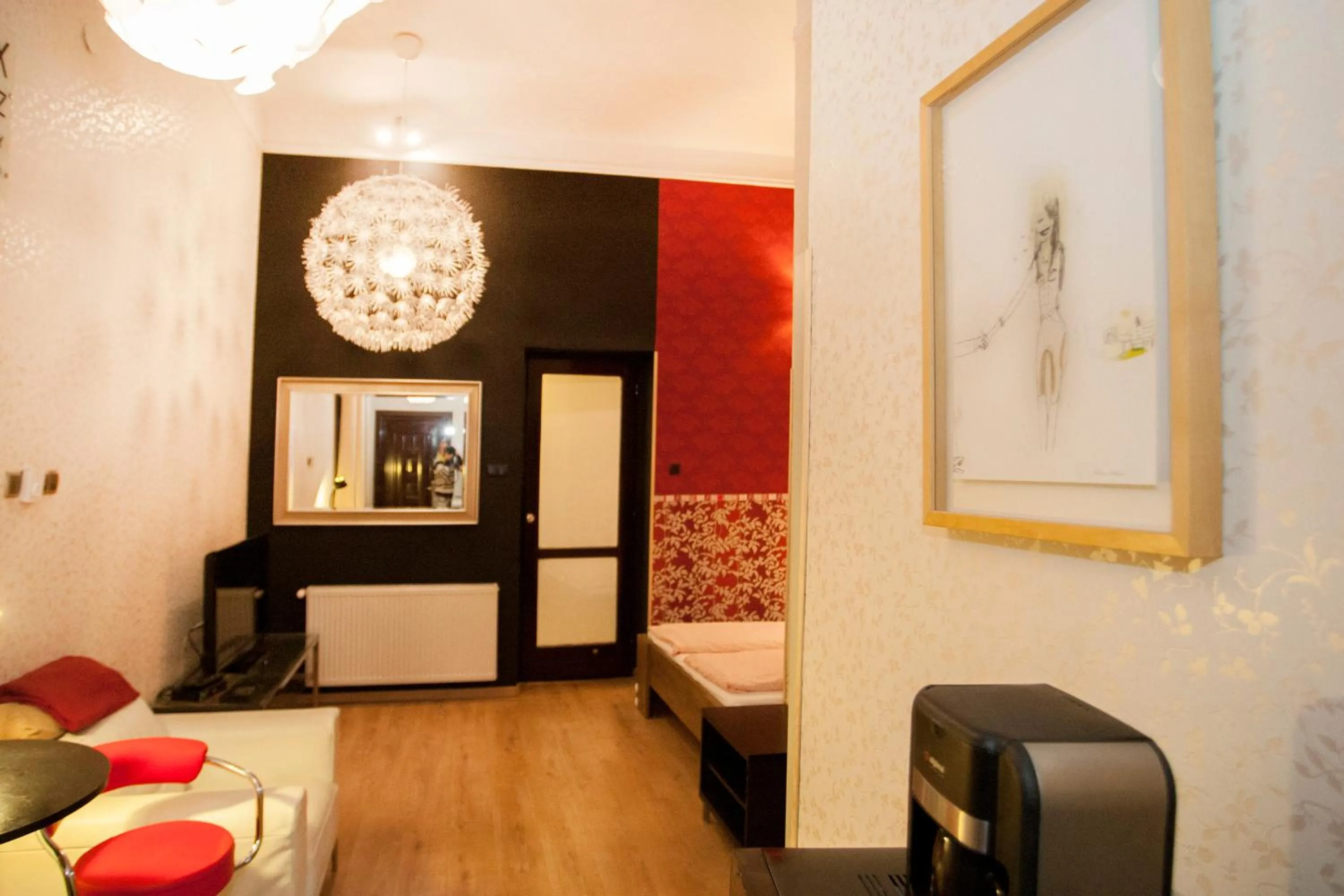 Inviting flat in the heart of town