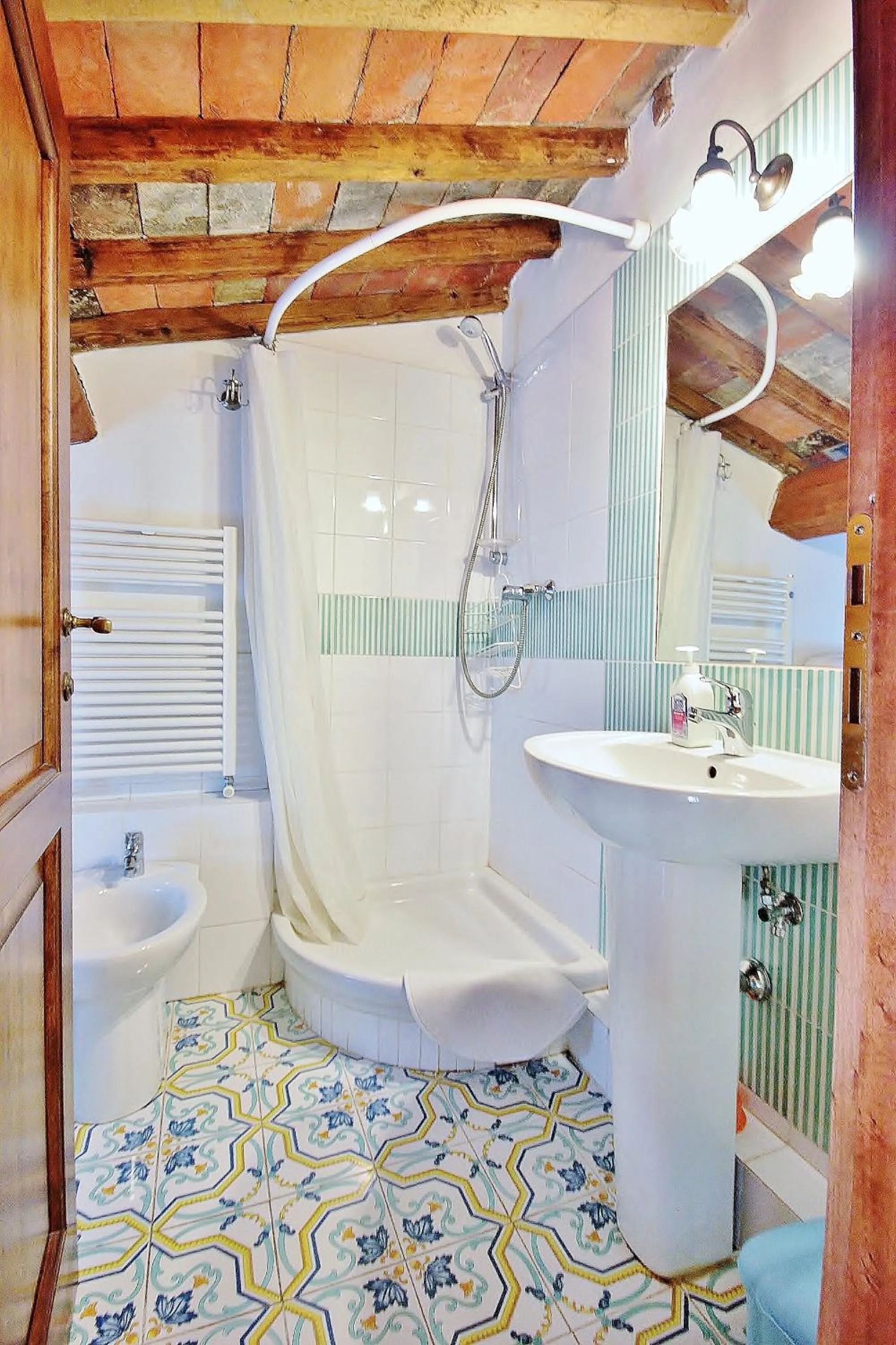 Bathroom in Pepi apartments
