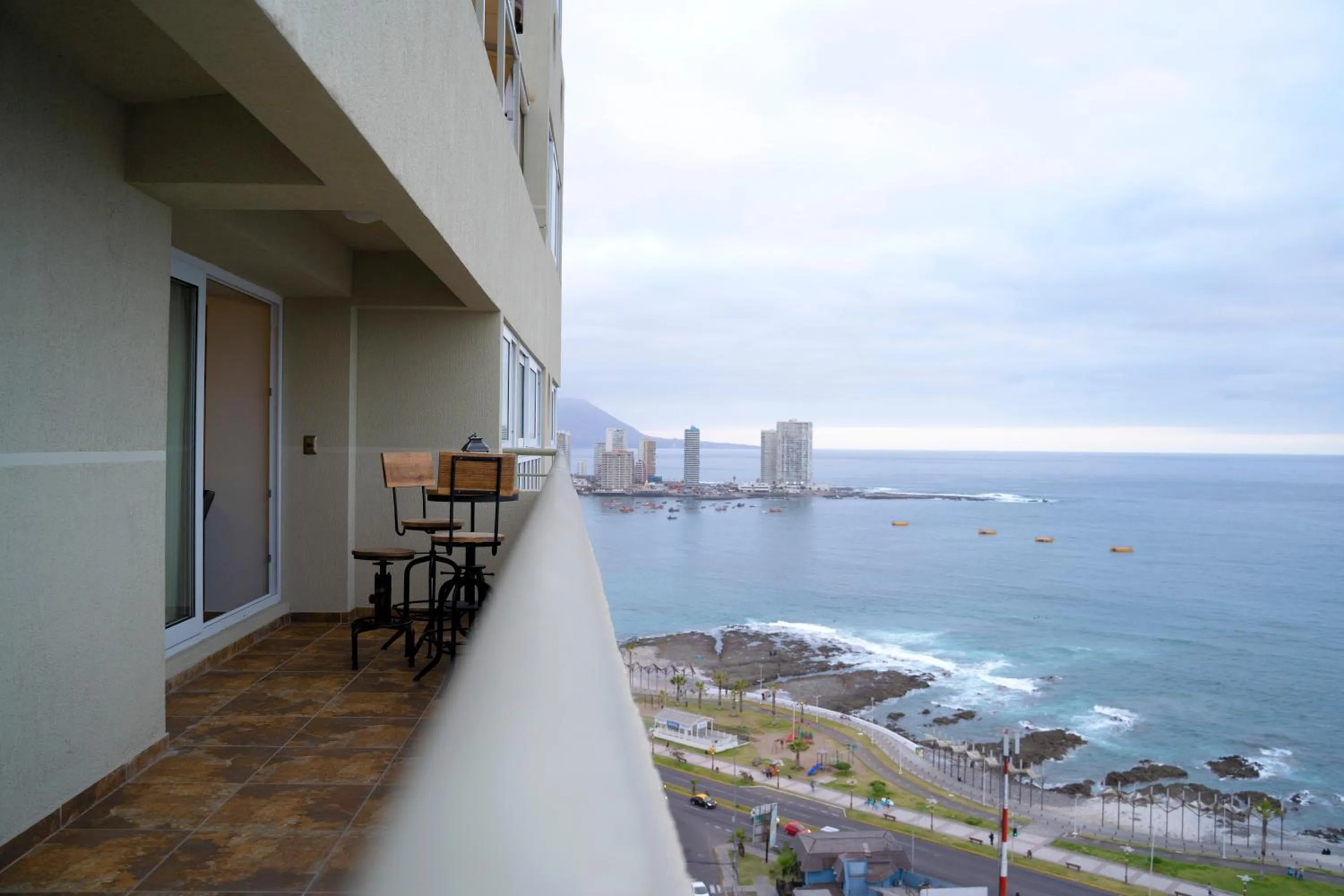 Balcony/Terrace in Gran Cavancha Hotel & Apartment