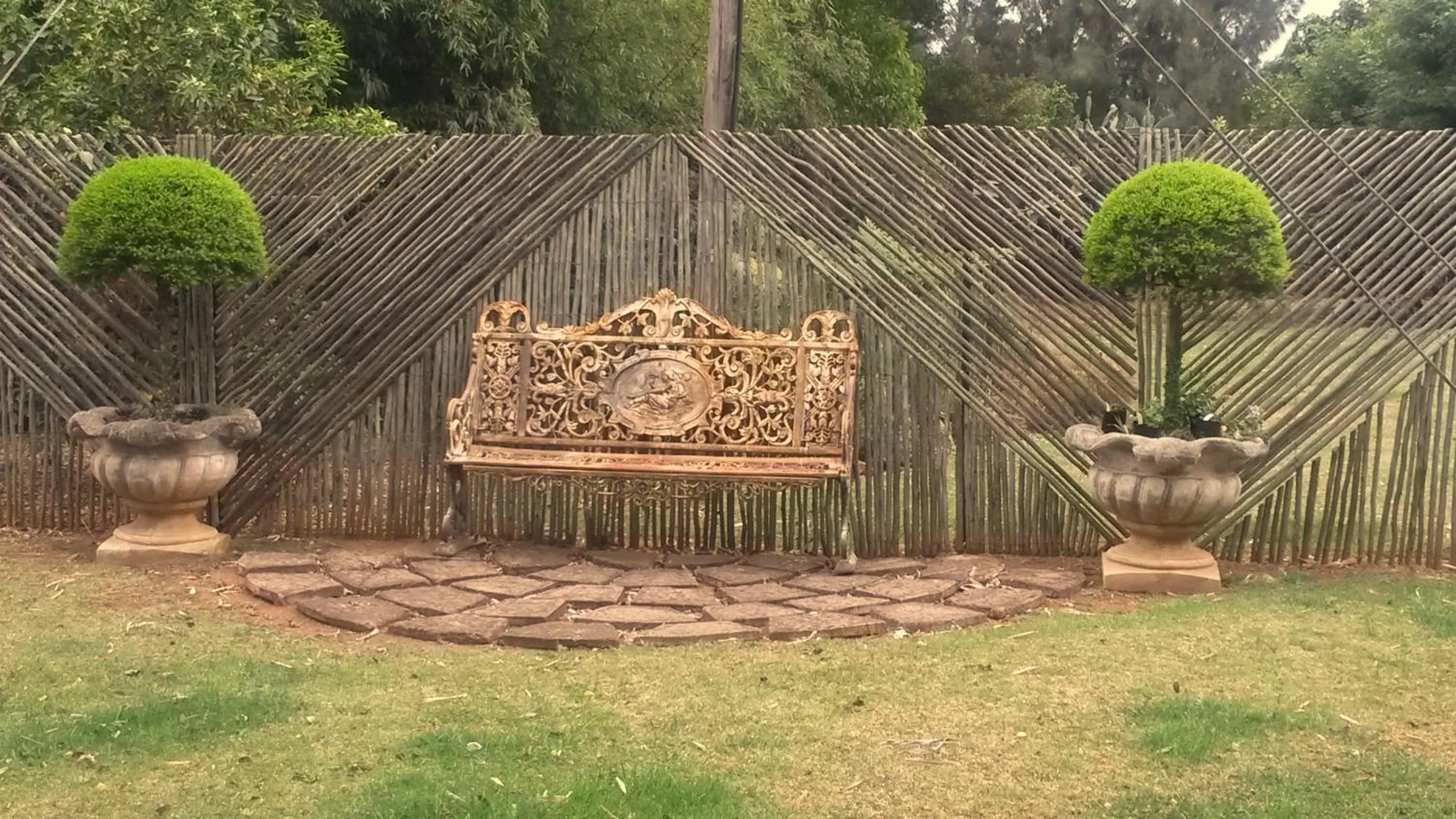 African Flair Country Lodge