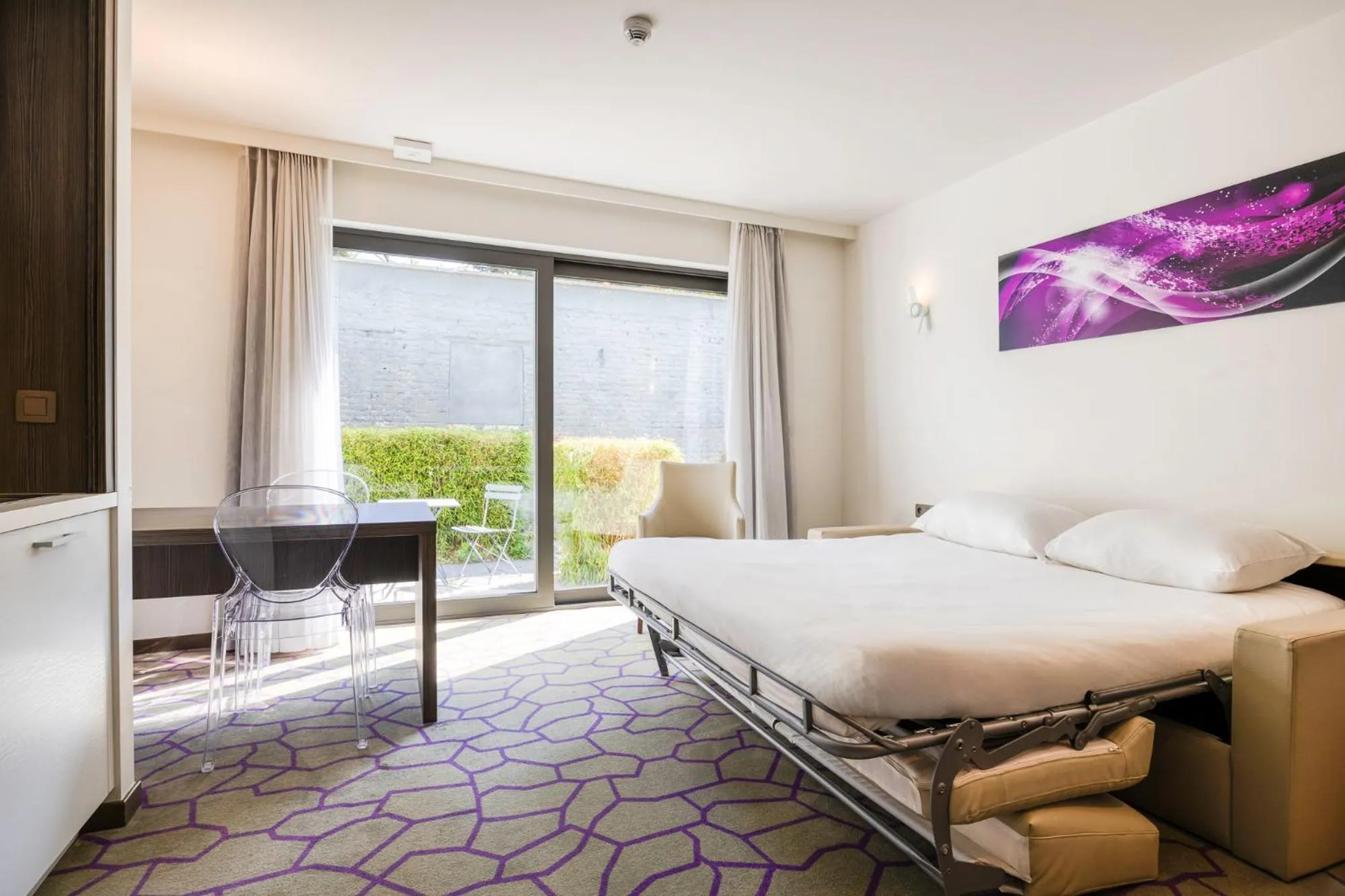 Bedroom, Bed in B&B HOTEL Mons Centre