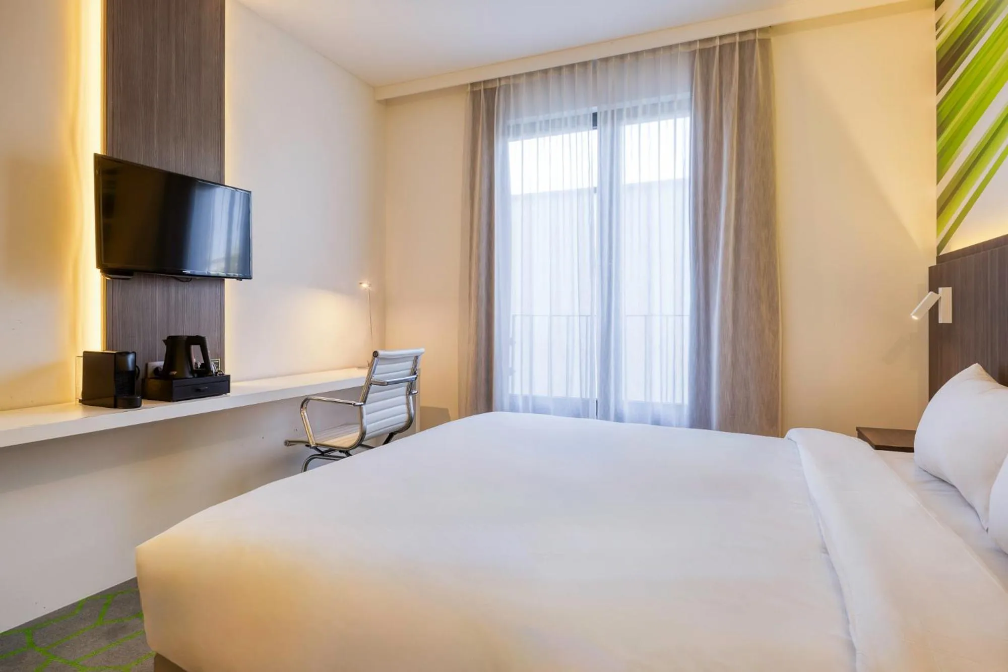 Bedroom, Bed in B&B HOTEL Mons Centre