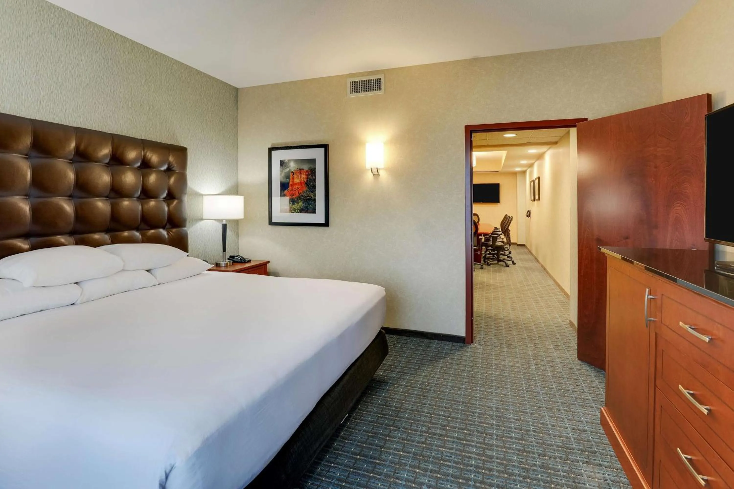 Bedroom, Bed in Drury Inn & Suites Phoenix Chandler Fashion Center