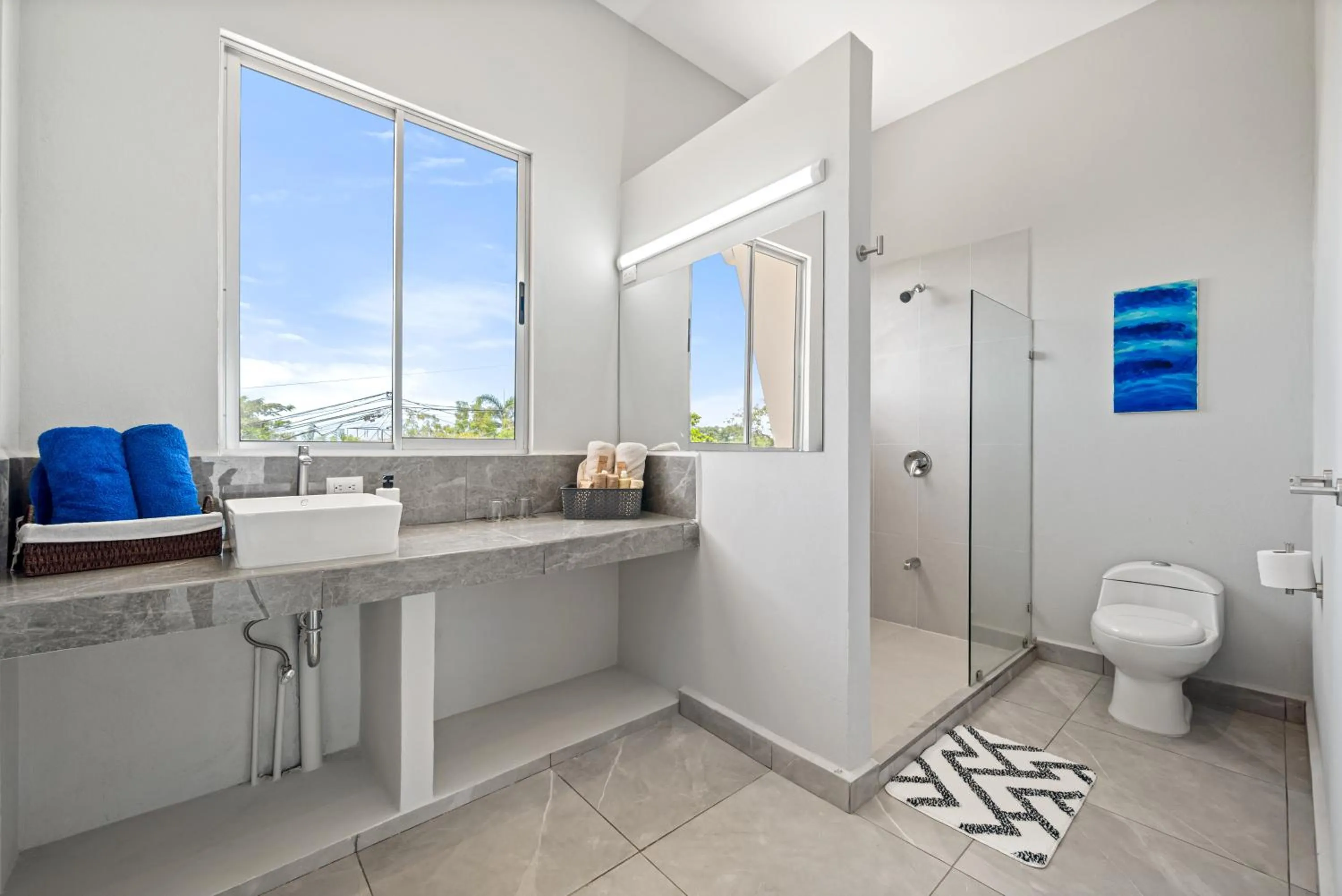 Shower in La Ramona Charming Hotel