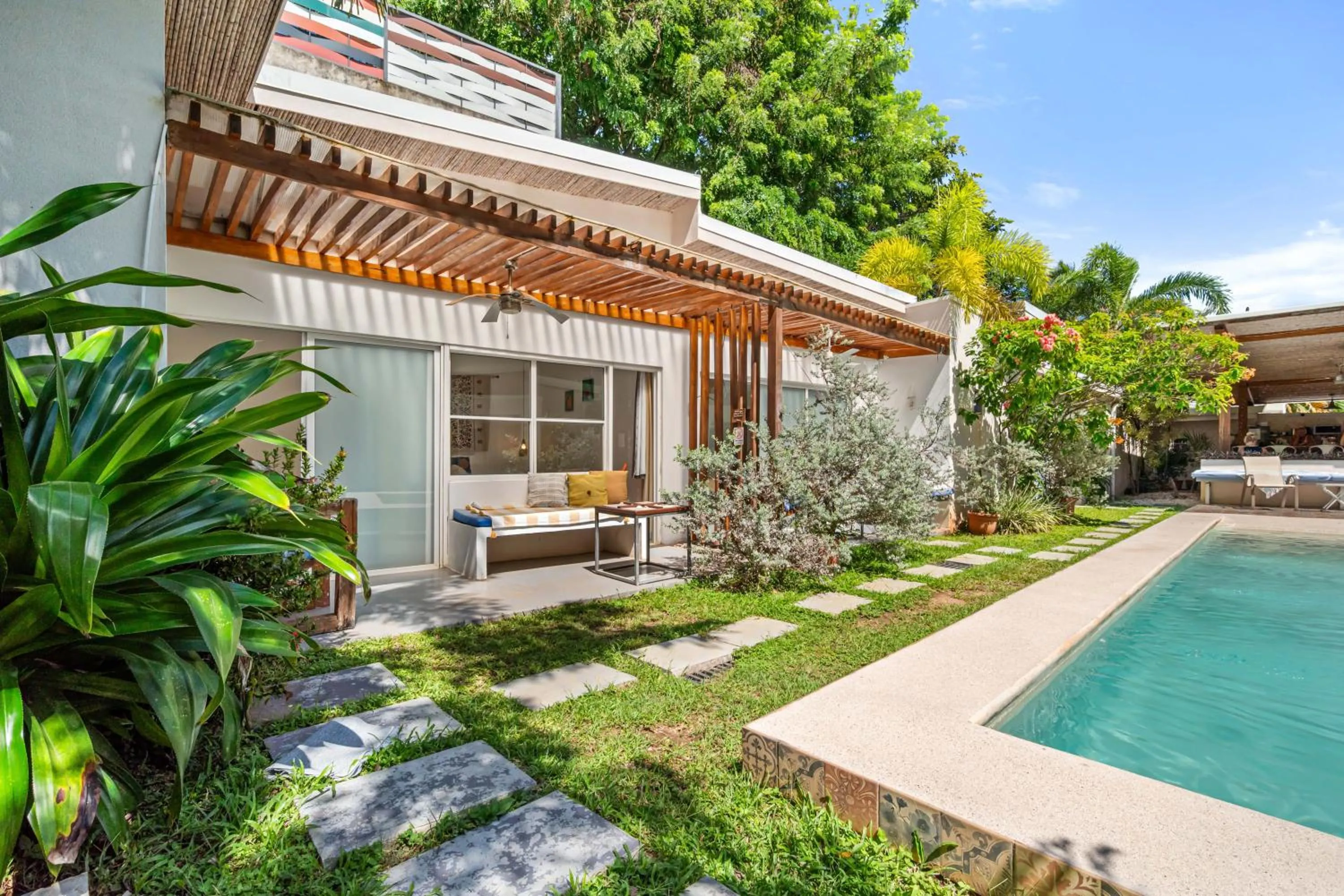 Patio in La Ramona Charming Hotel