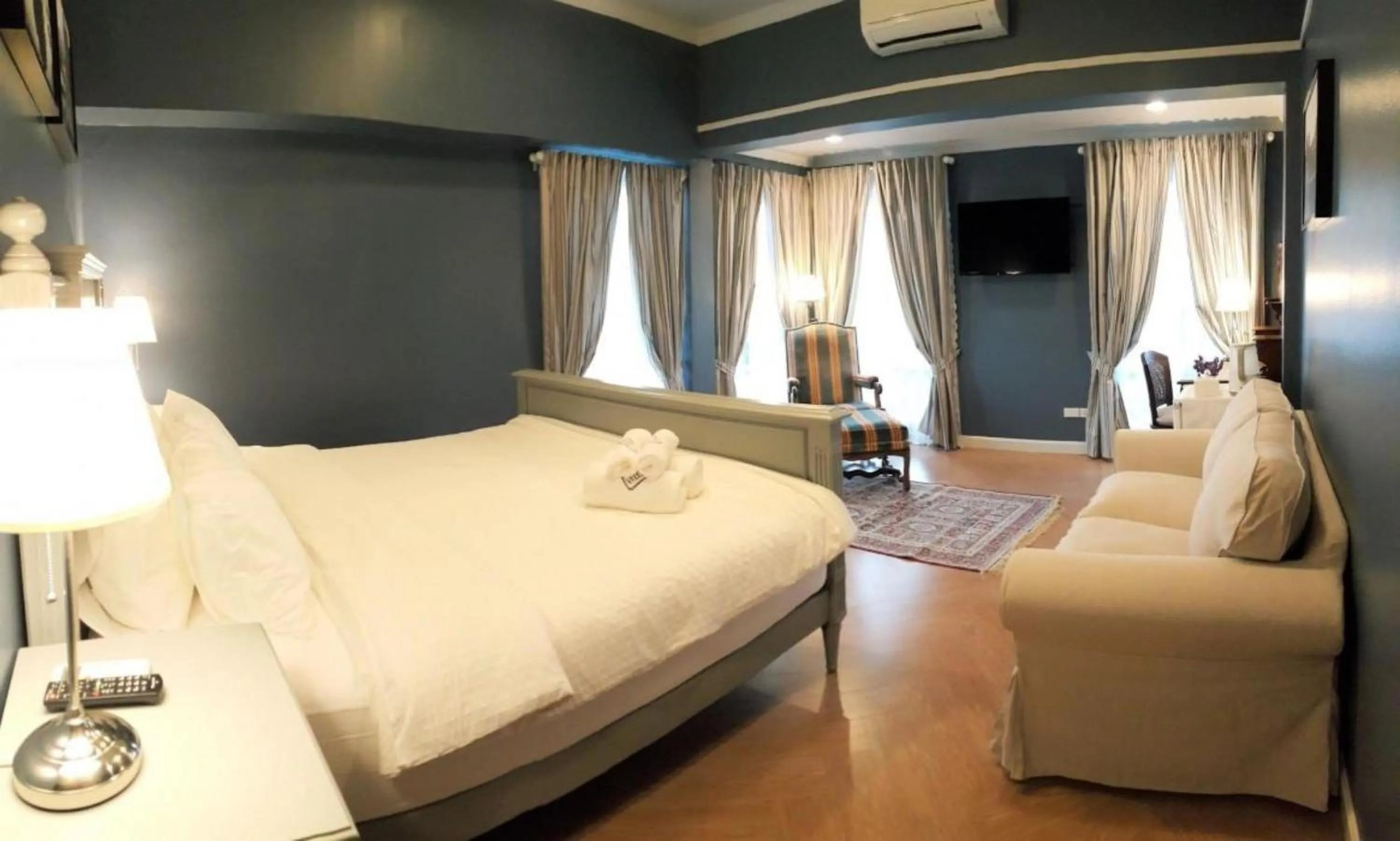 Photo of the whole room, Bed in OYO 899 Villa De Hun