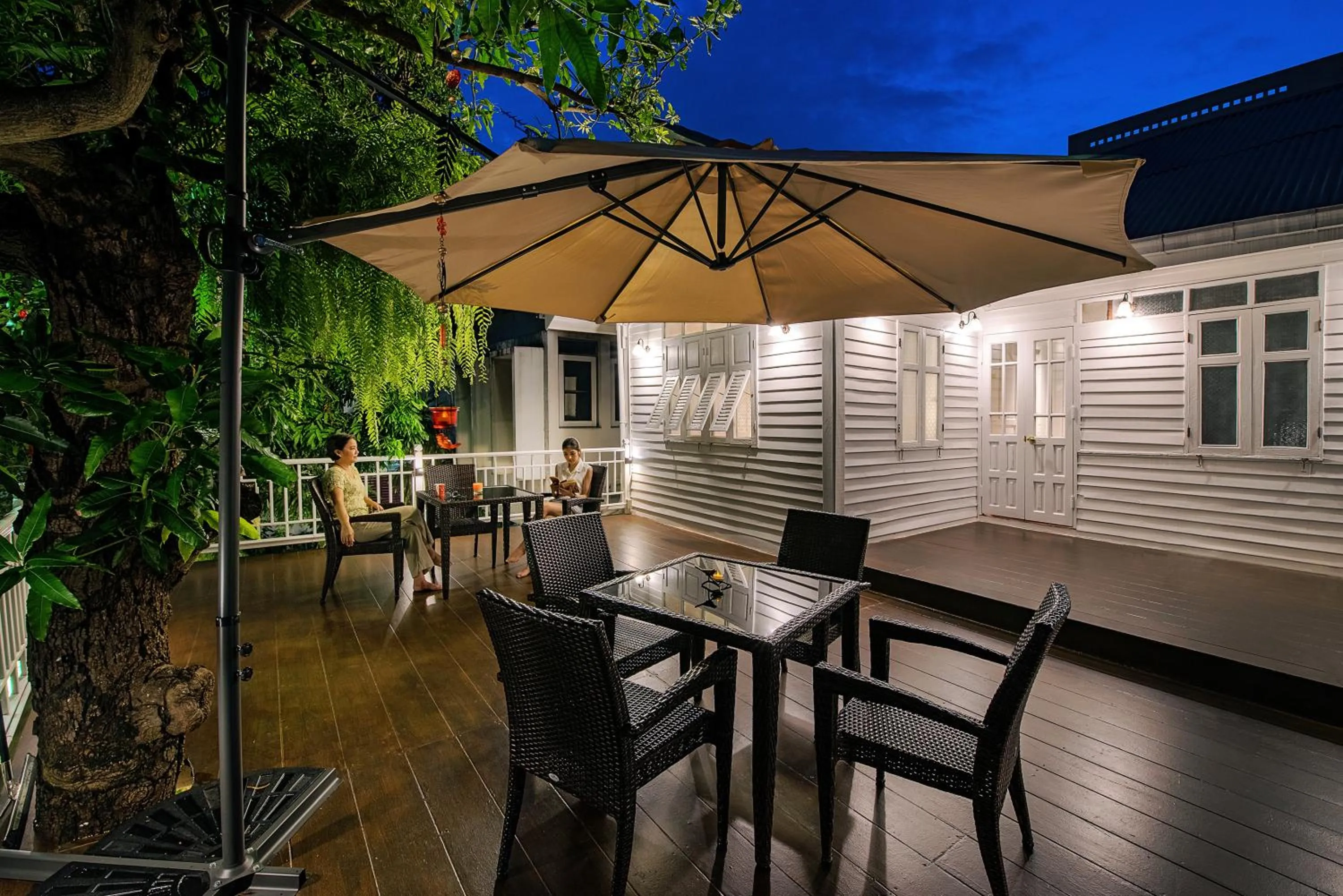 Restaurant/places to eat in Baankachitpan Bangkok Hotel