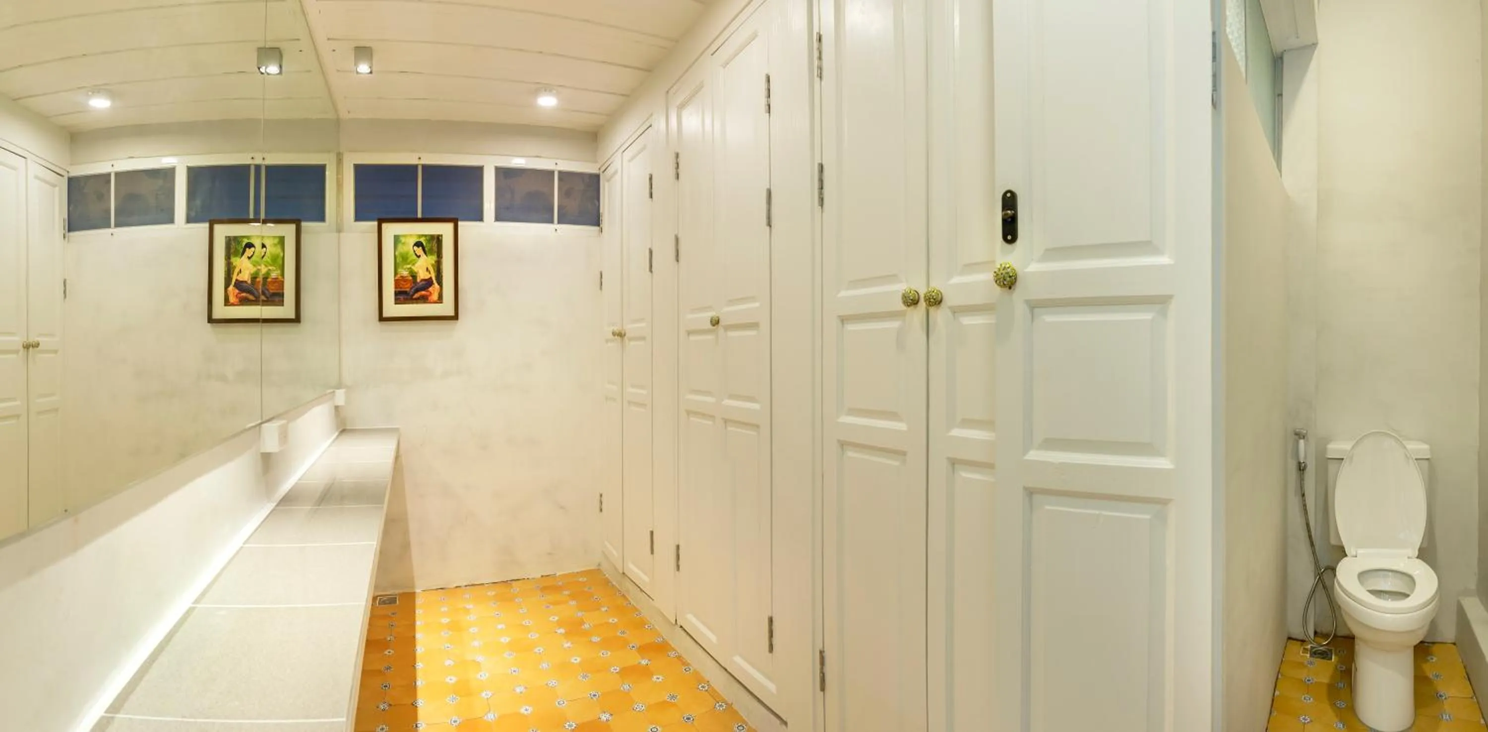 Bathroom in Baankachitpan Bangkok Hotel