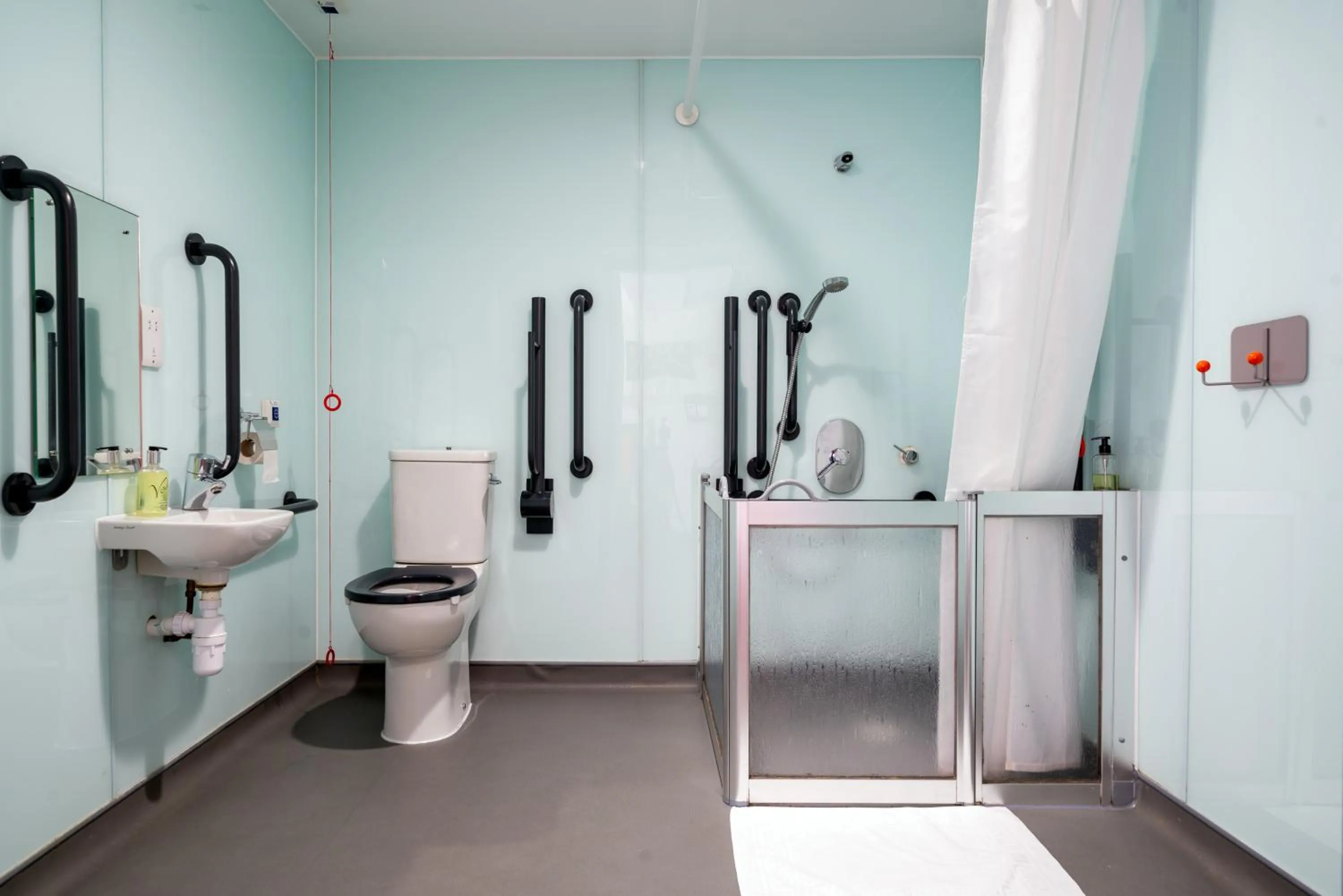 Bathroom in easyHotel Birmingham