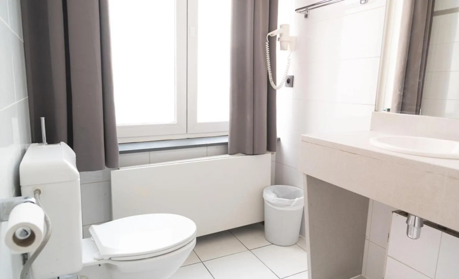 Bathroom in Safestay Brussels Grand Place