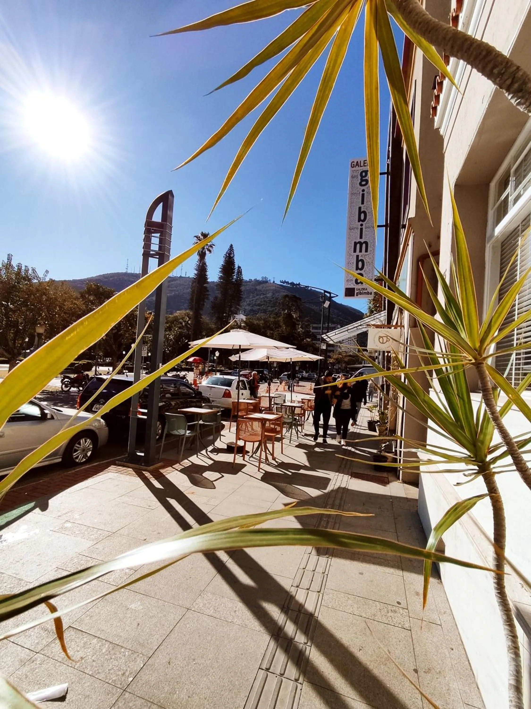 City view in MOVA Hotel D'oeste - Localizado em frente a Praça Principal da Cidade, na área Central - Pé na Praça
