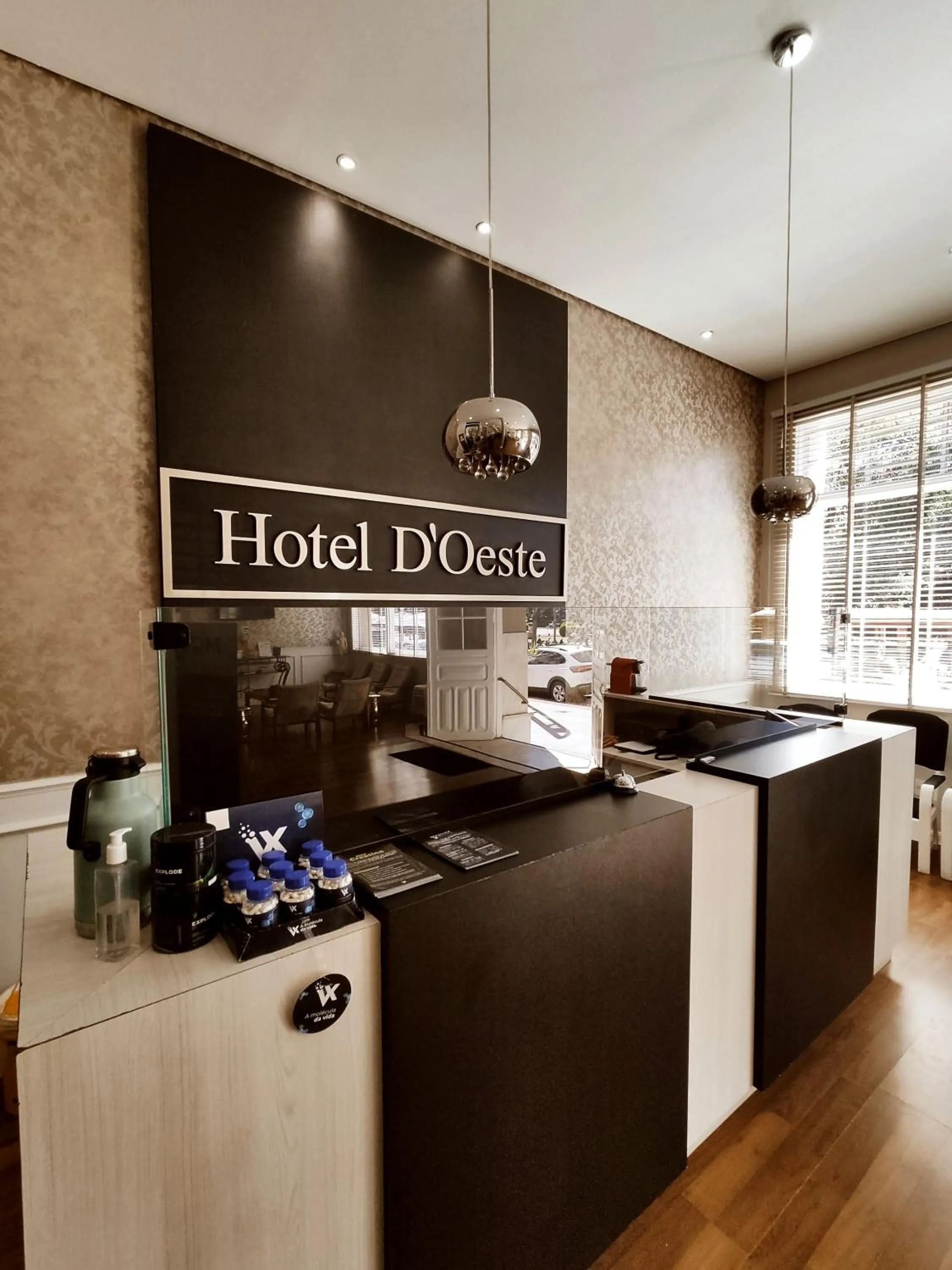 Lobby or reception in MOVA Hotel D'oeste - Localizado em frente a Praça Principal da Cidade, na área Central - Pé na Praça