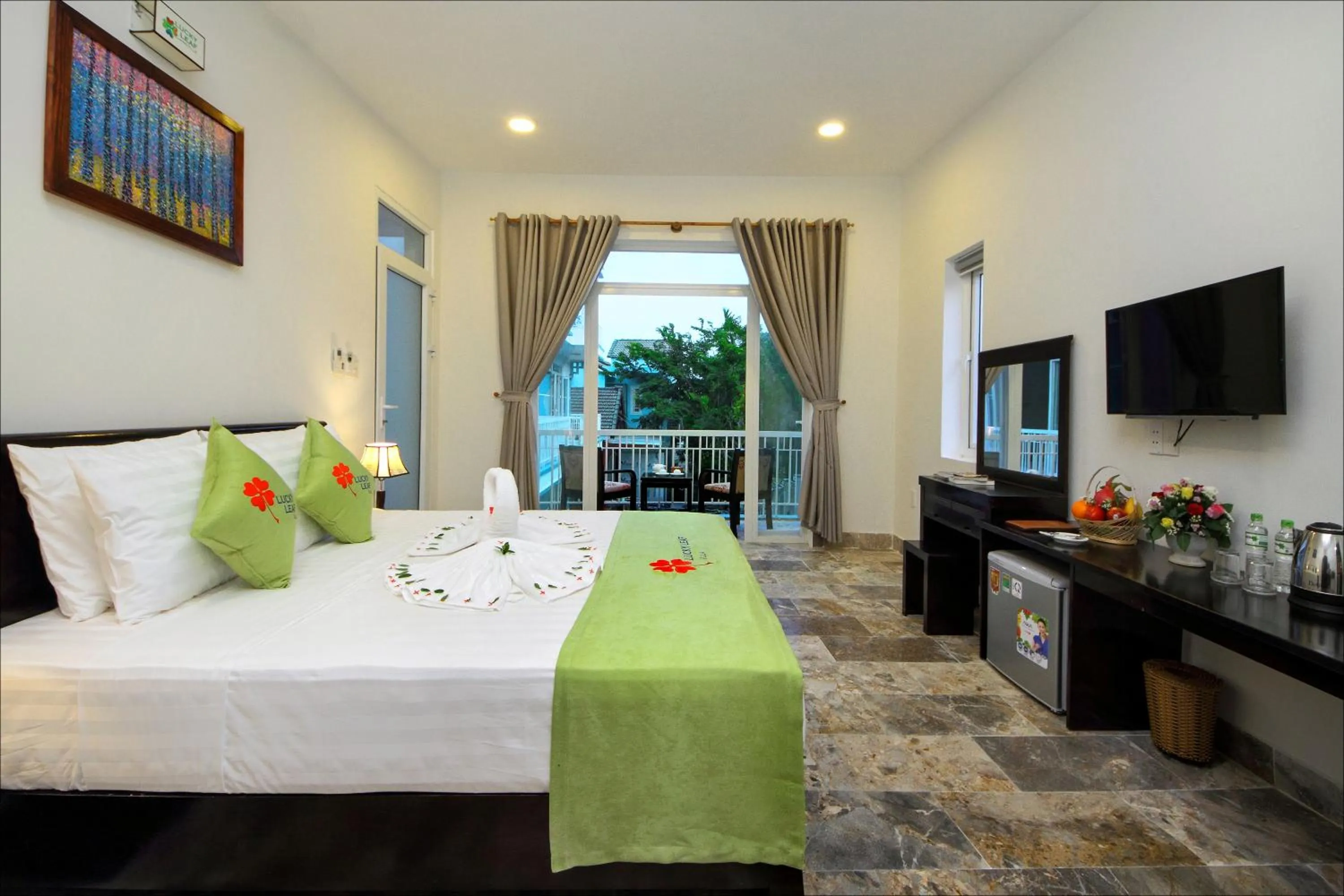 Shower, Bed in Lucky Leaf Hoian Villa