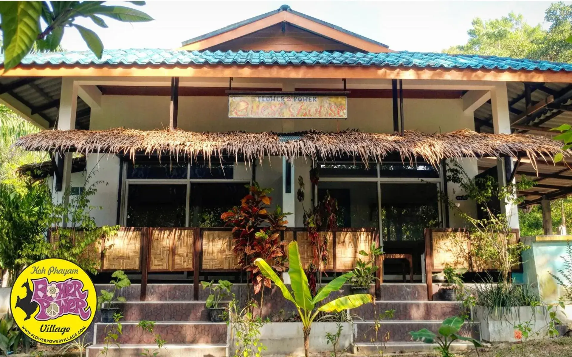 Deluxe Double Room with Balcony in Flower Power Farm Village Deluxe Double Room with Balcony in Flower Power Farm Village