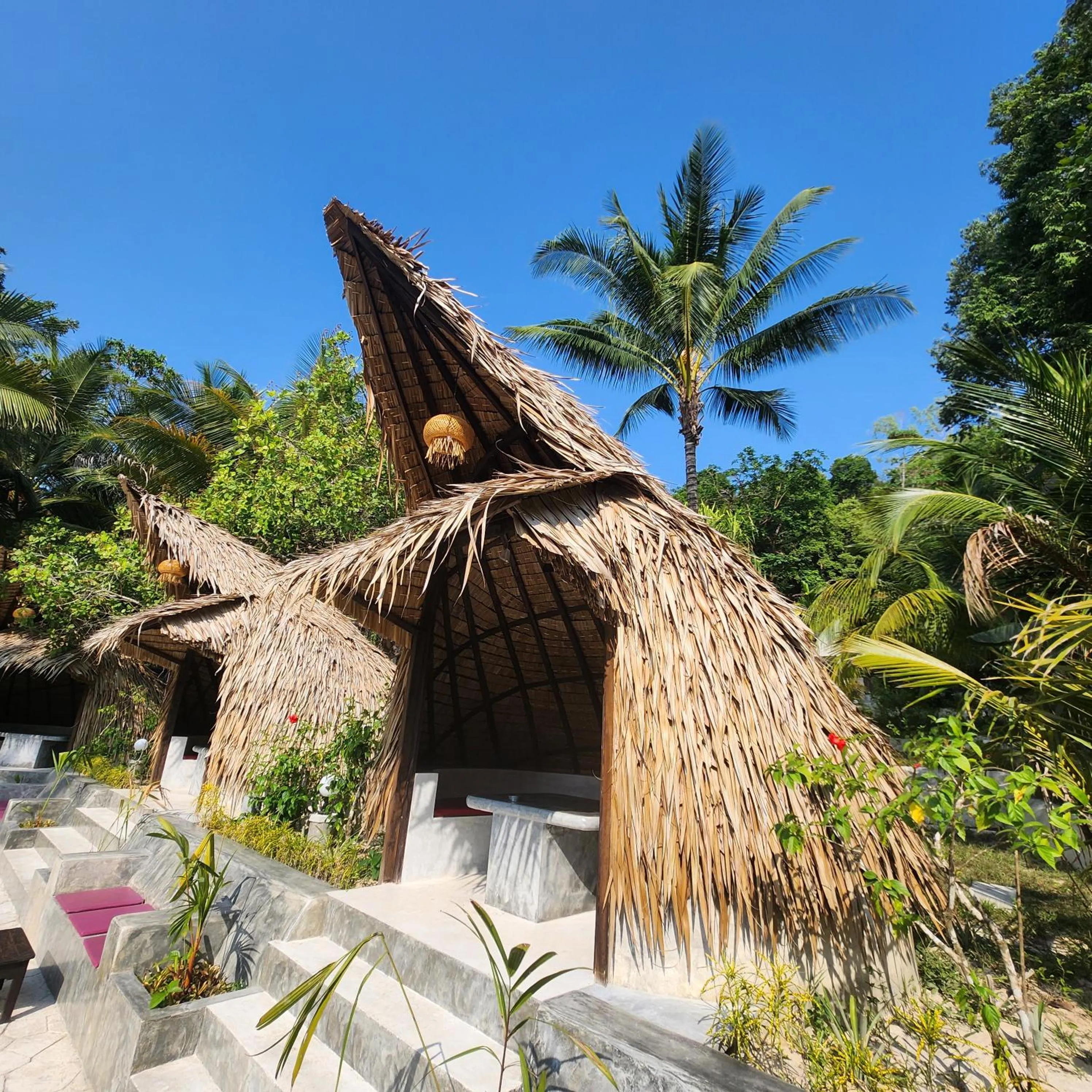 Swimming pool in Flower Power Farm Village
