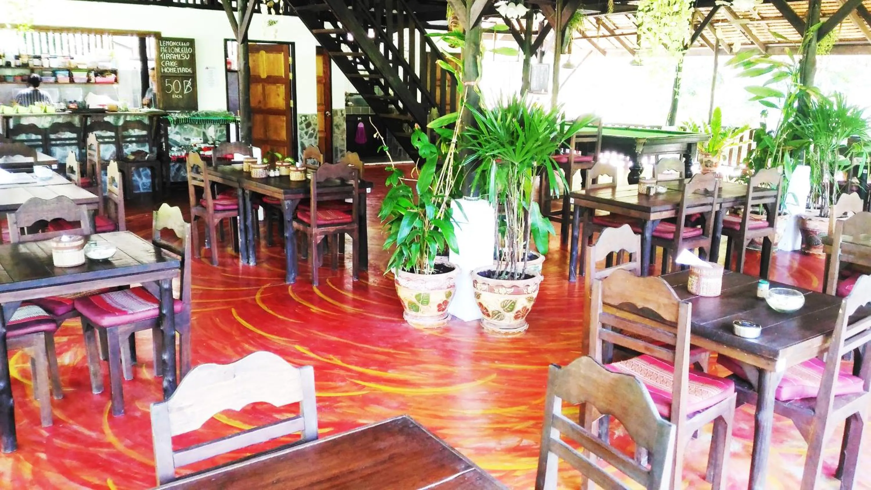 Restaurant/places to eat in Flower Power Farm Village