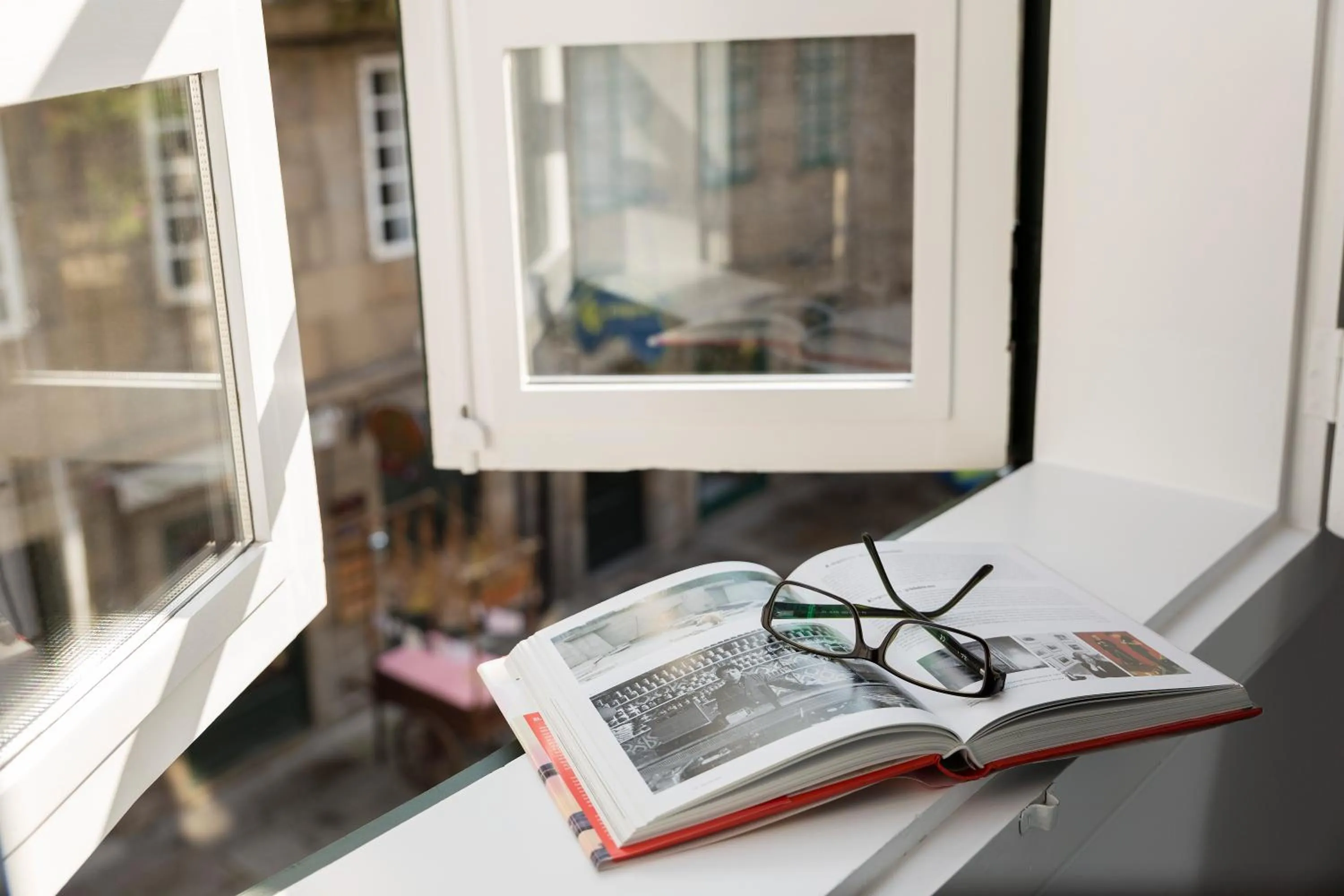Decorative detail in Pensión Rua Nova