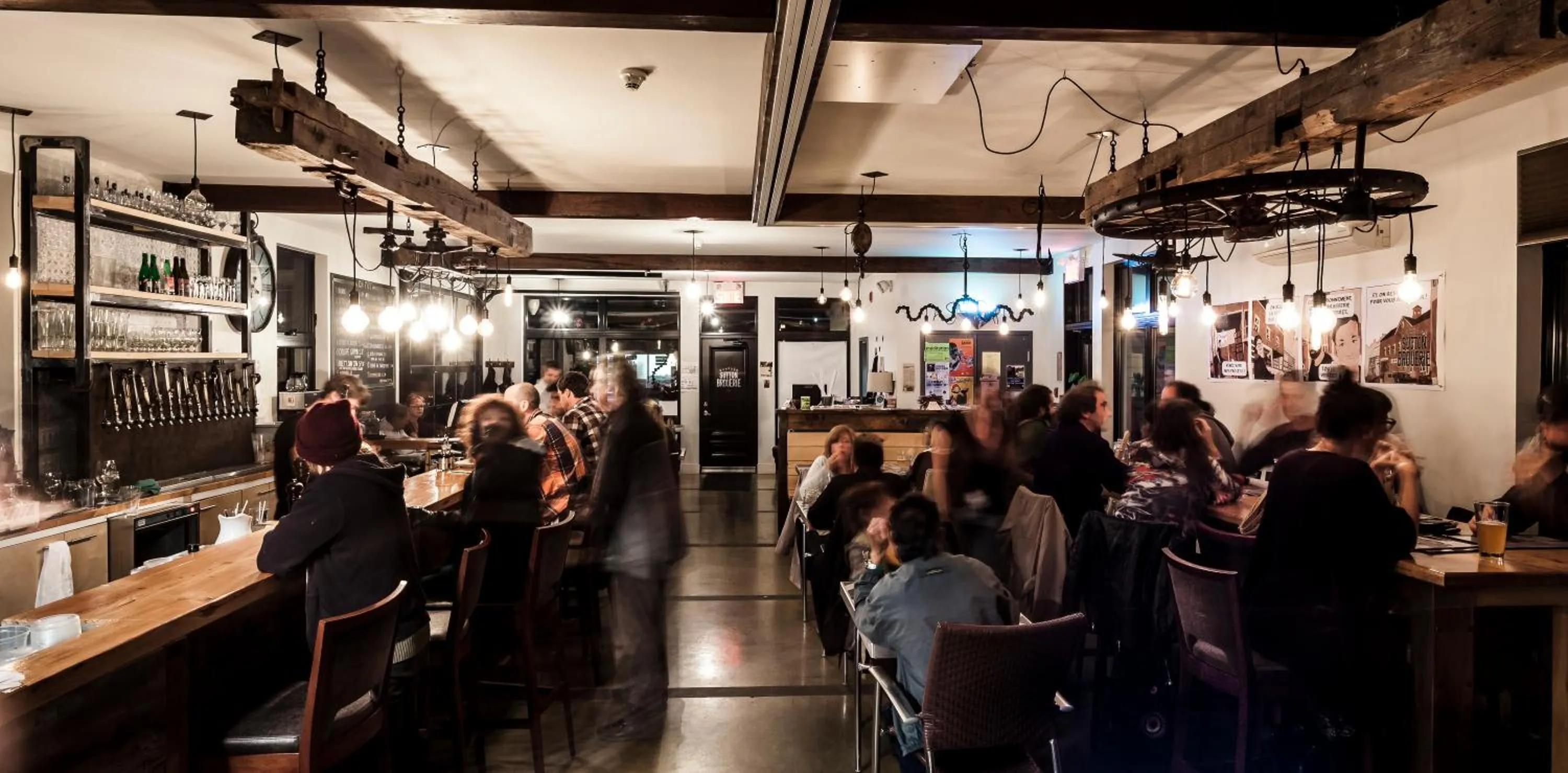 Restaurant/places to eat in Auberge Sutton Brouerie