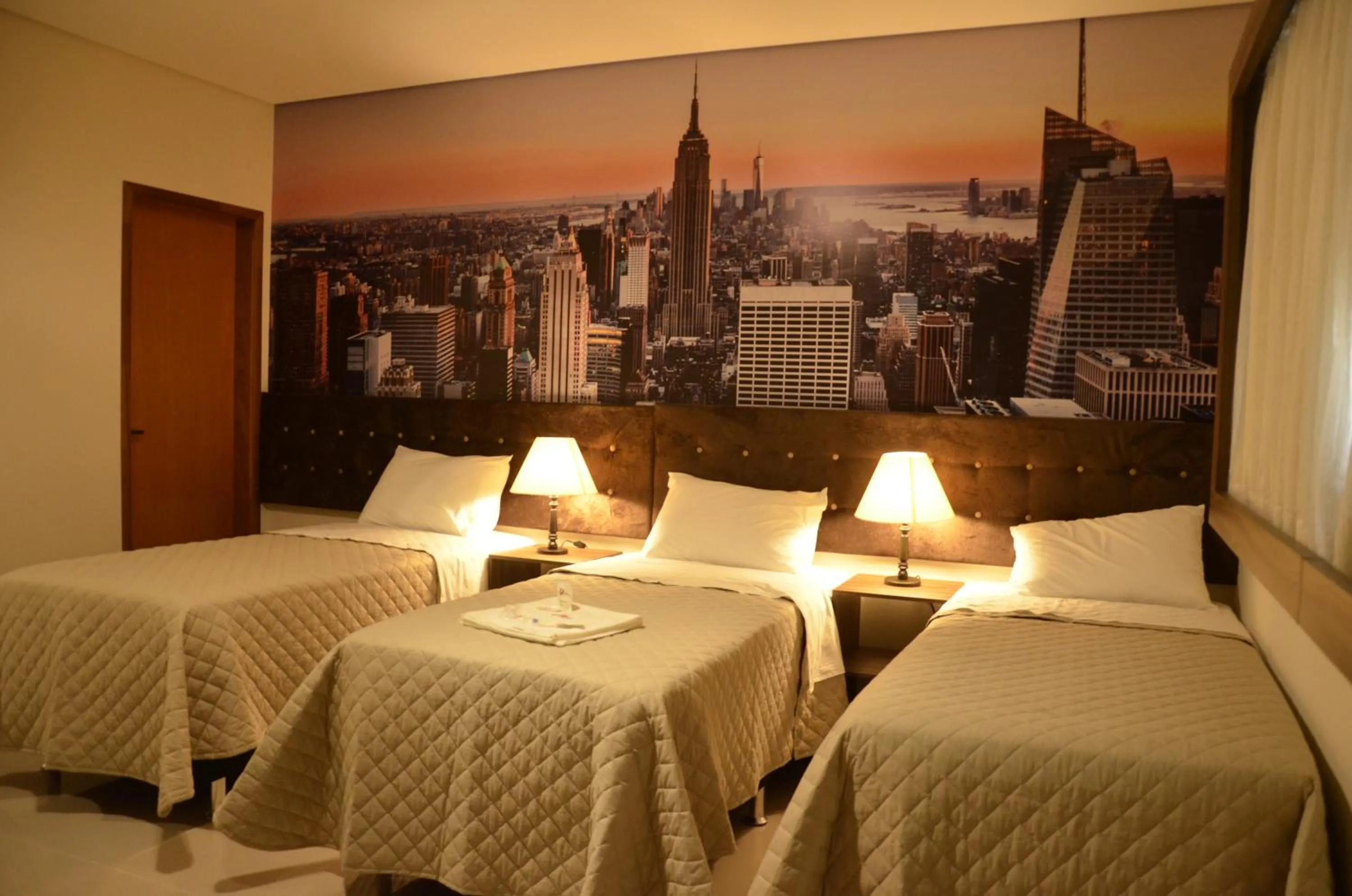 Staff, Bed in Hotel Horto Plaza