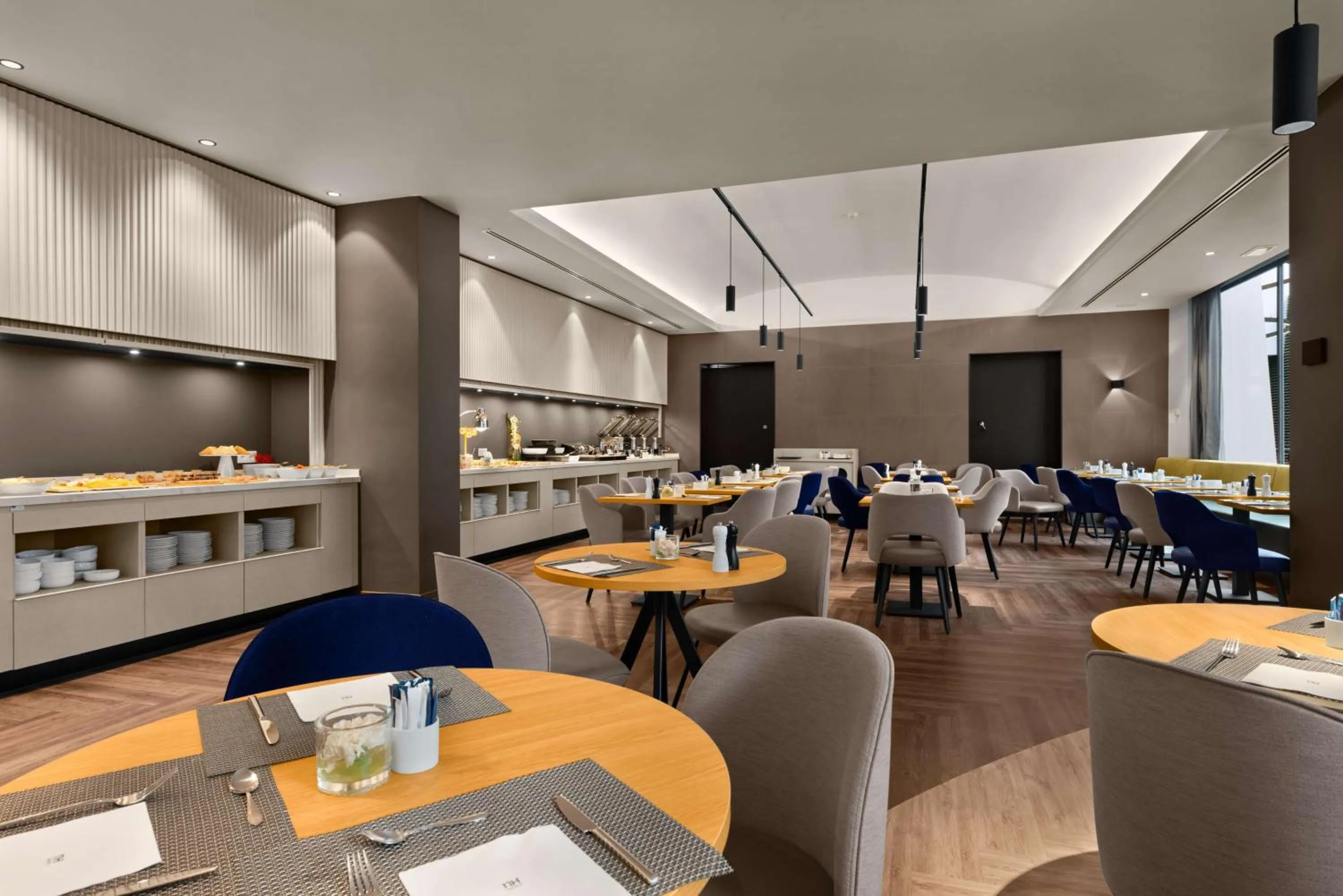 Restaurant/places to eat in NH Brussels EU Berlaymont