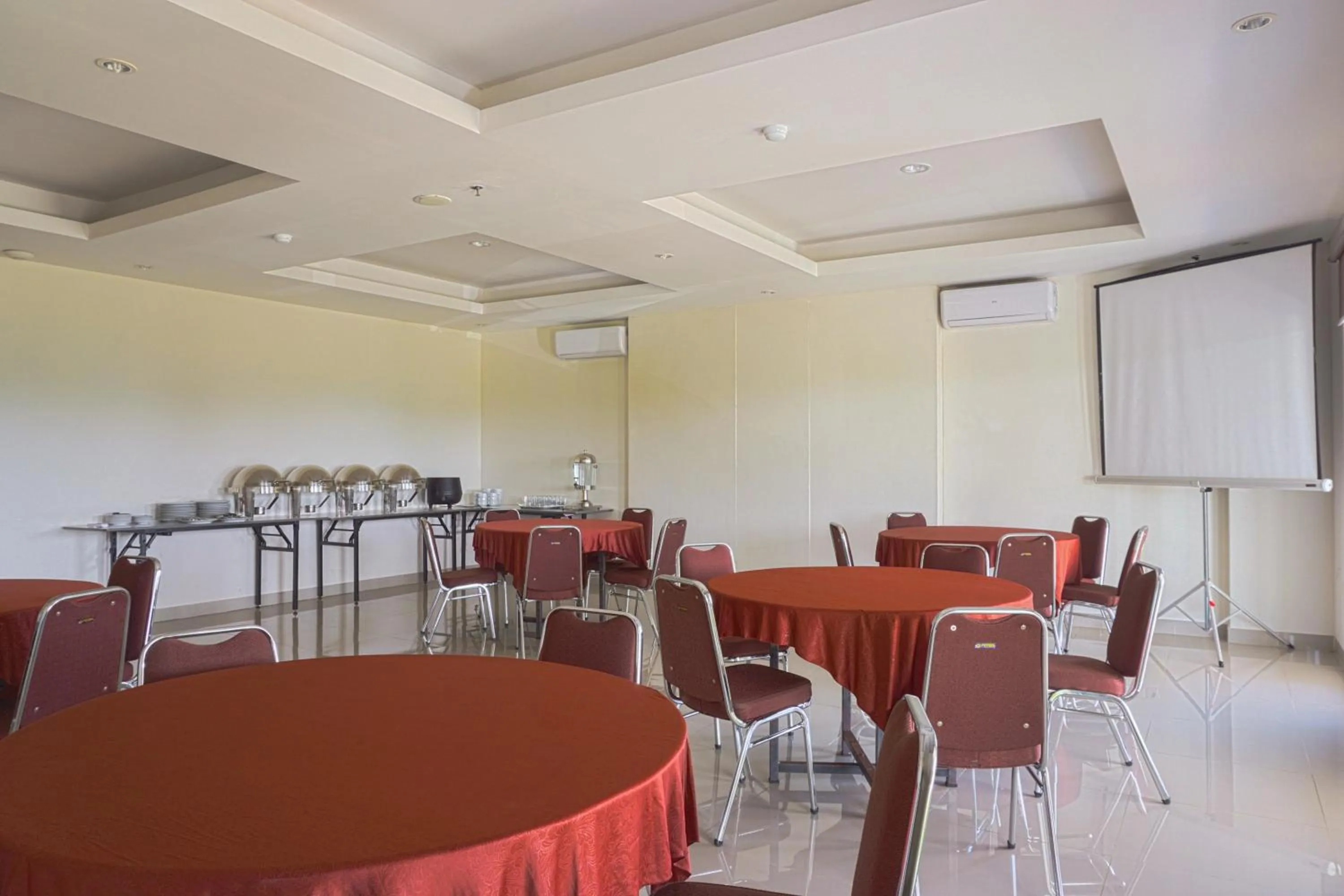 Meeting/conference room in Liberta Hotel Grand Sayang Makassar