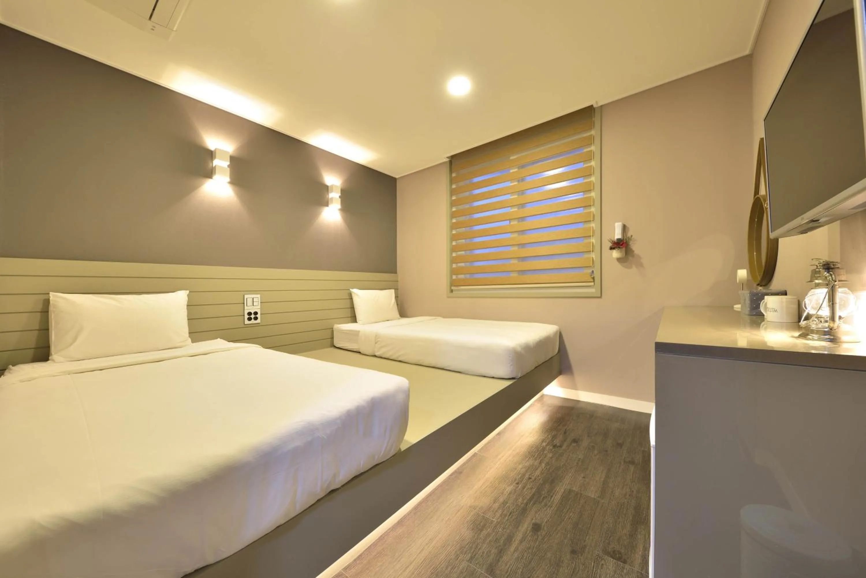 Bedroom, Bed in With U Hotel & Guesthouse
