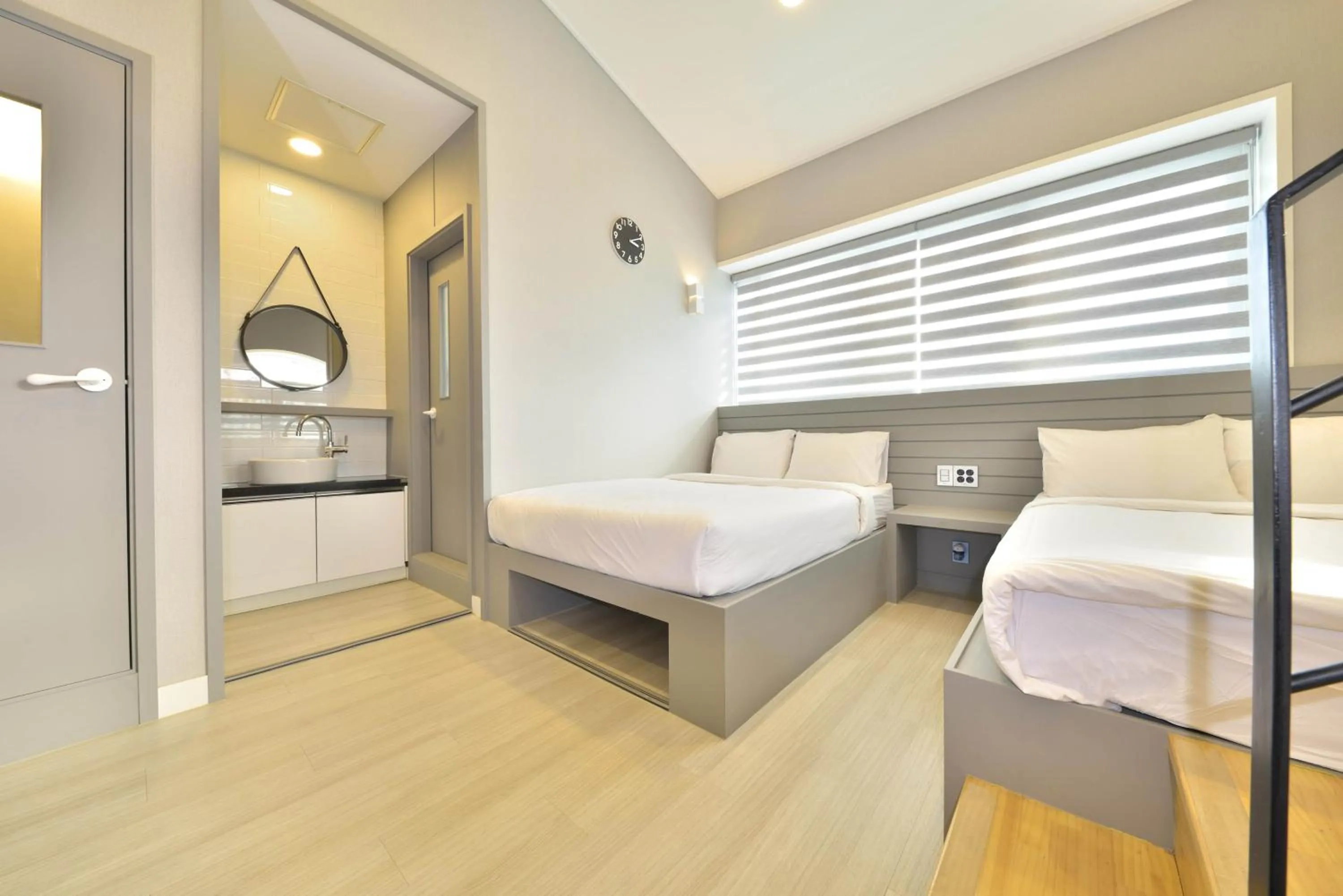 Bedroom, Bed in With U Hotel & Guesthouse