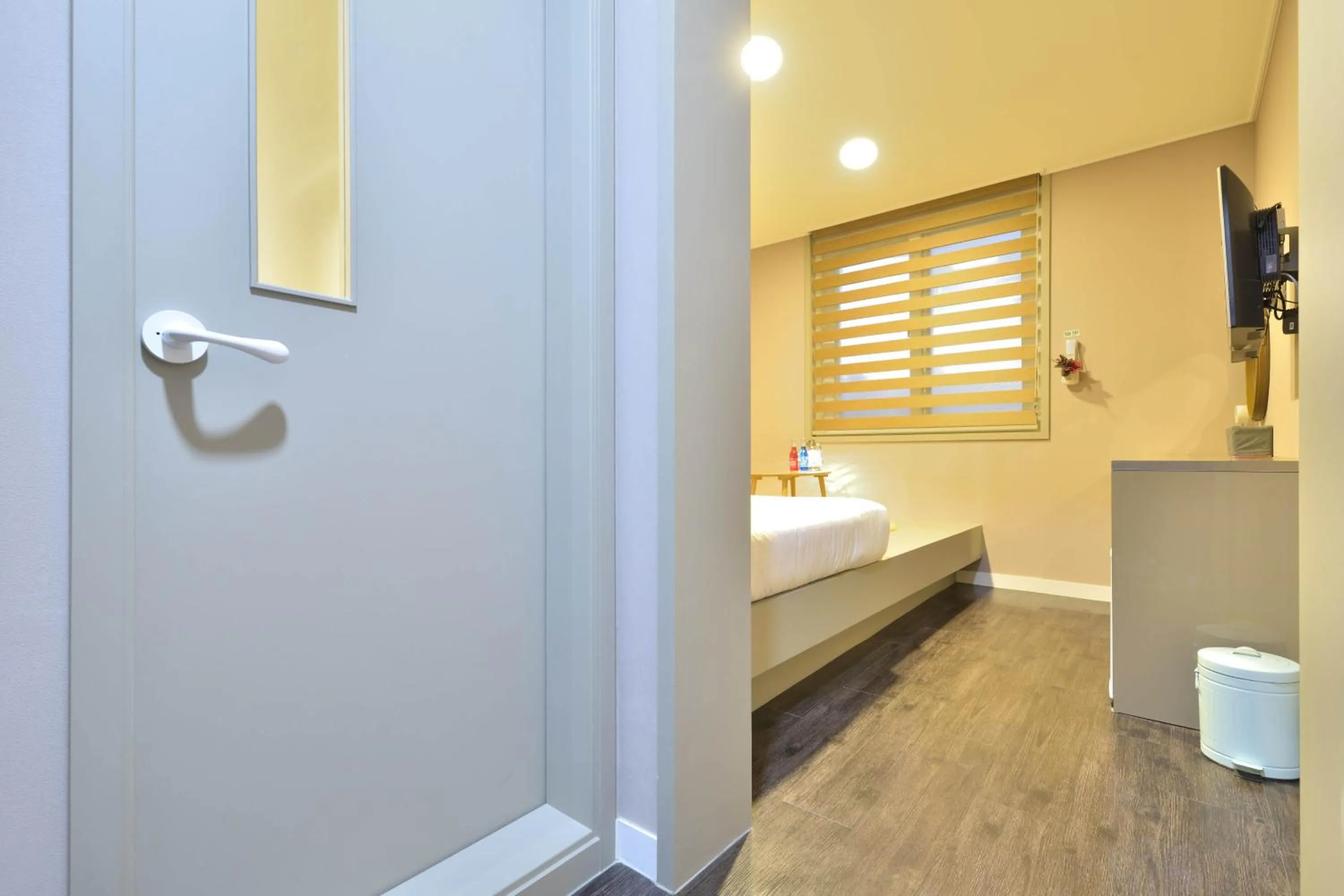 Bedroom, Bed in With U Hotel & Guesthouse