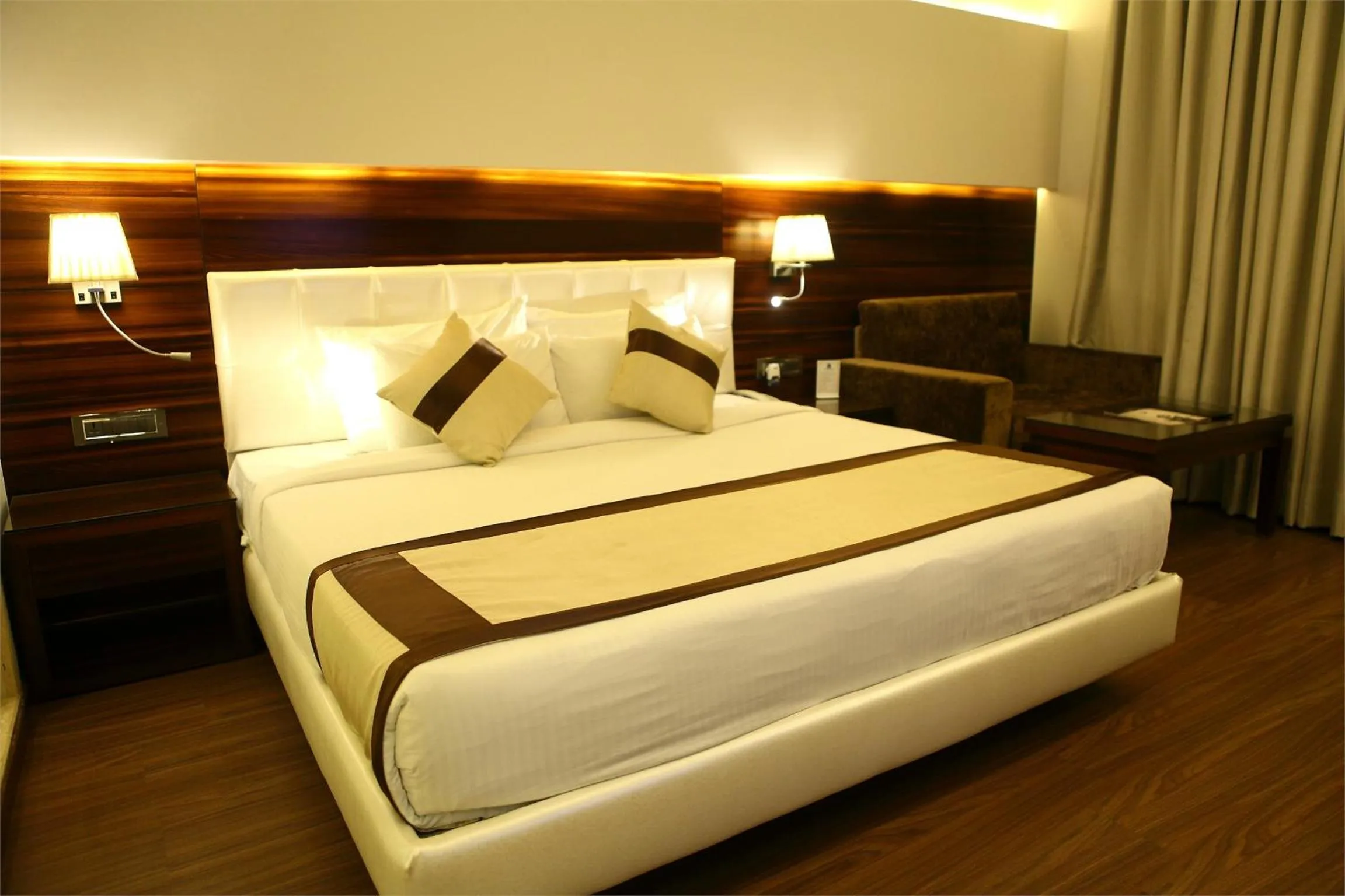 Bedroom, Bed in Viceroy Inn Dehradun