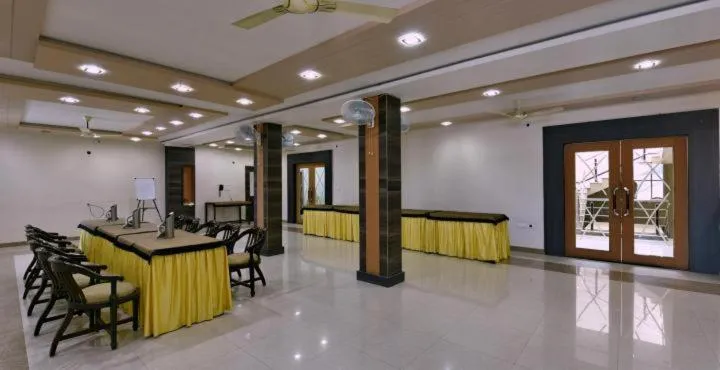 Hotel Saket Heritage