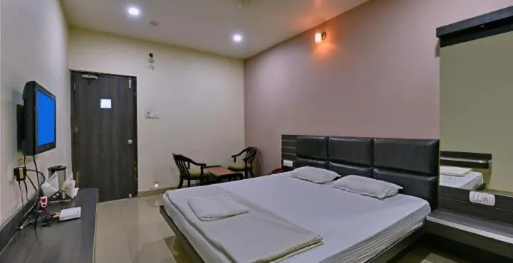 bunk bed, Bed in Hotel Saket Heritage